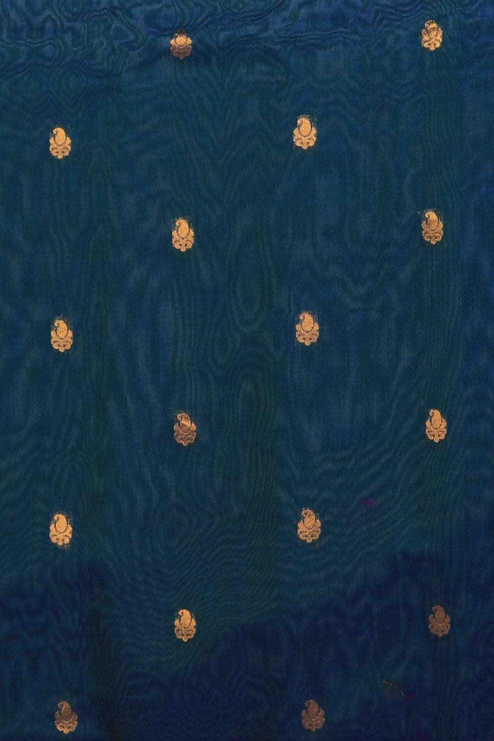 Kalanjali Gadwal Cotton Silk Peacock Blue Saree - view 2