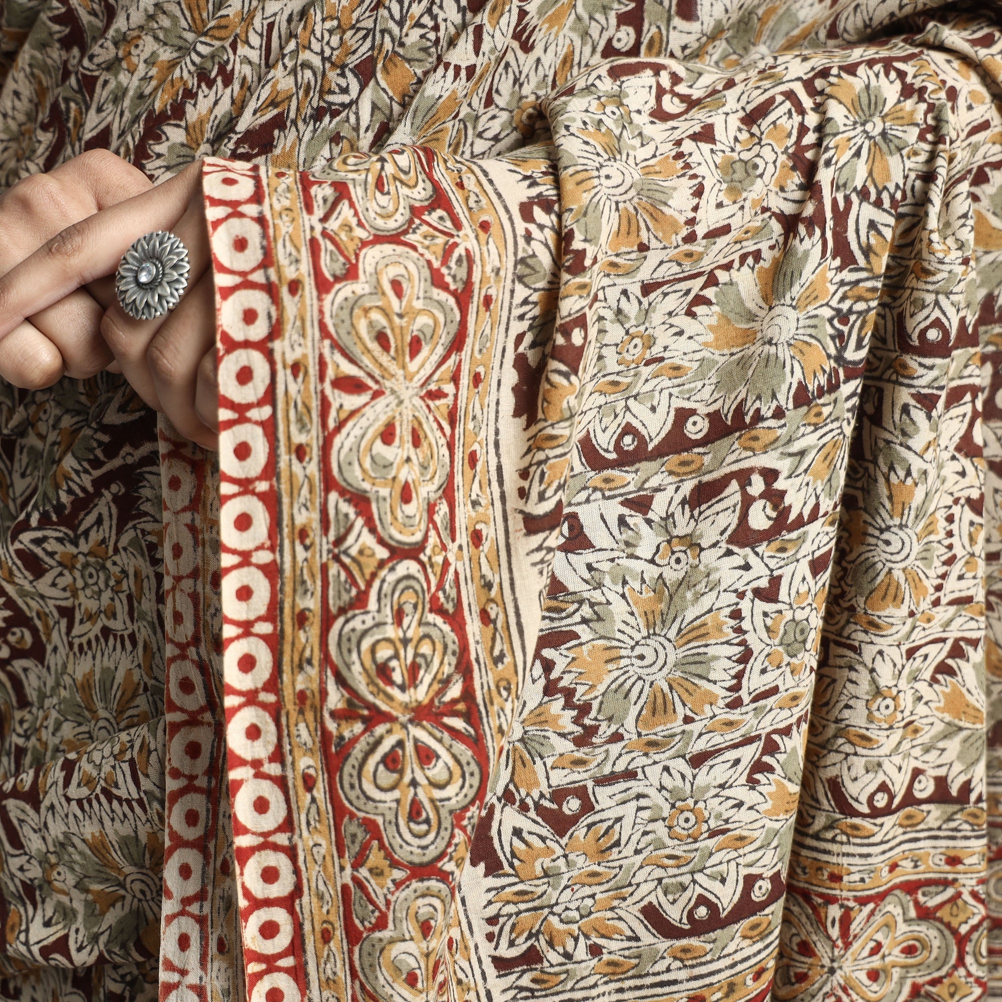 VENKATA BHANU KALAMKARI PEDANA Beige - Pedana Block Print Cotton Kalamkari Saree - view 4