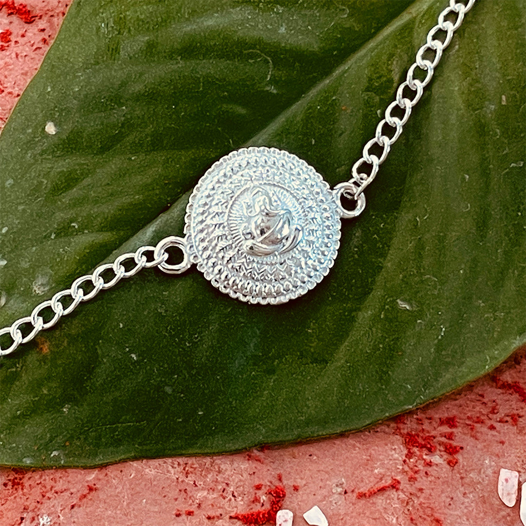trueBrowns Men 925 Sterling Silver Embossed Ganesh Idol Silver Chain Bracelet - view 4