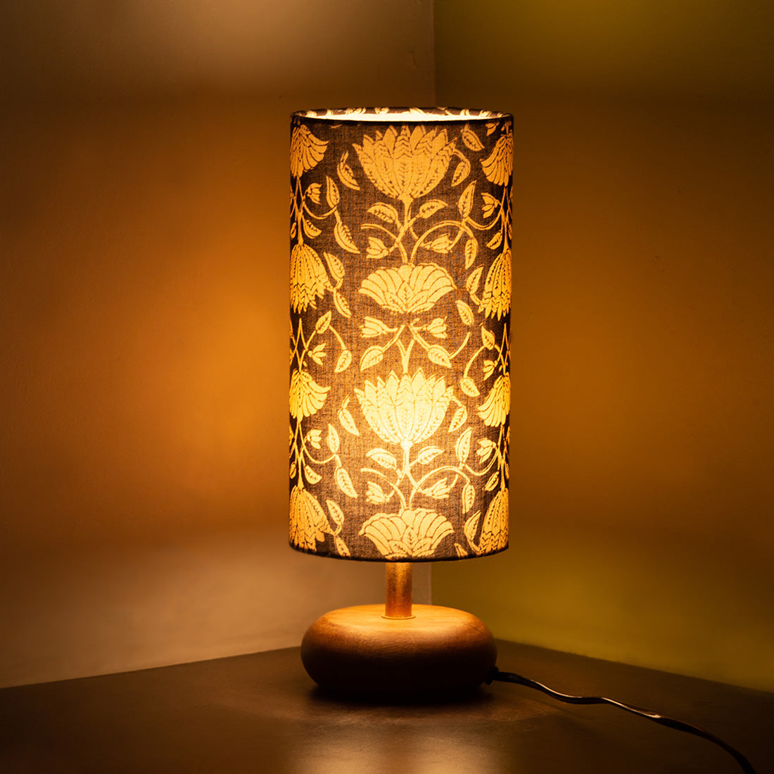 EXCLUSIVELANE 'Blooming Lotus' Cylindrical Table Lamp In Mango Wood (14 Inch) - view 2