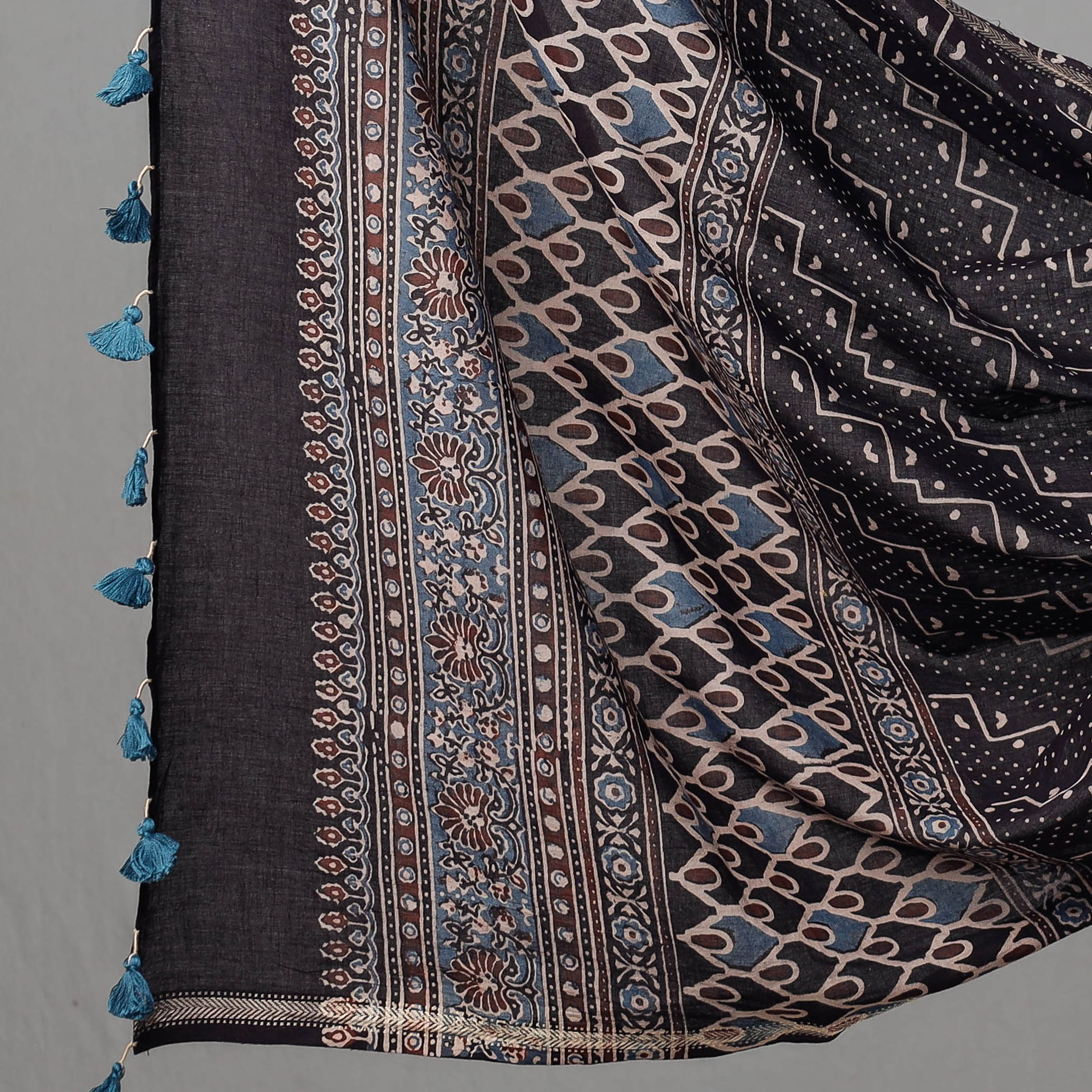 AJRAKH BY JABBAR KHATRI Beige - 3pc Ajrakh Block Printed Cotton Suit Material Set - view 4