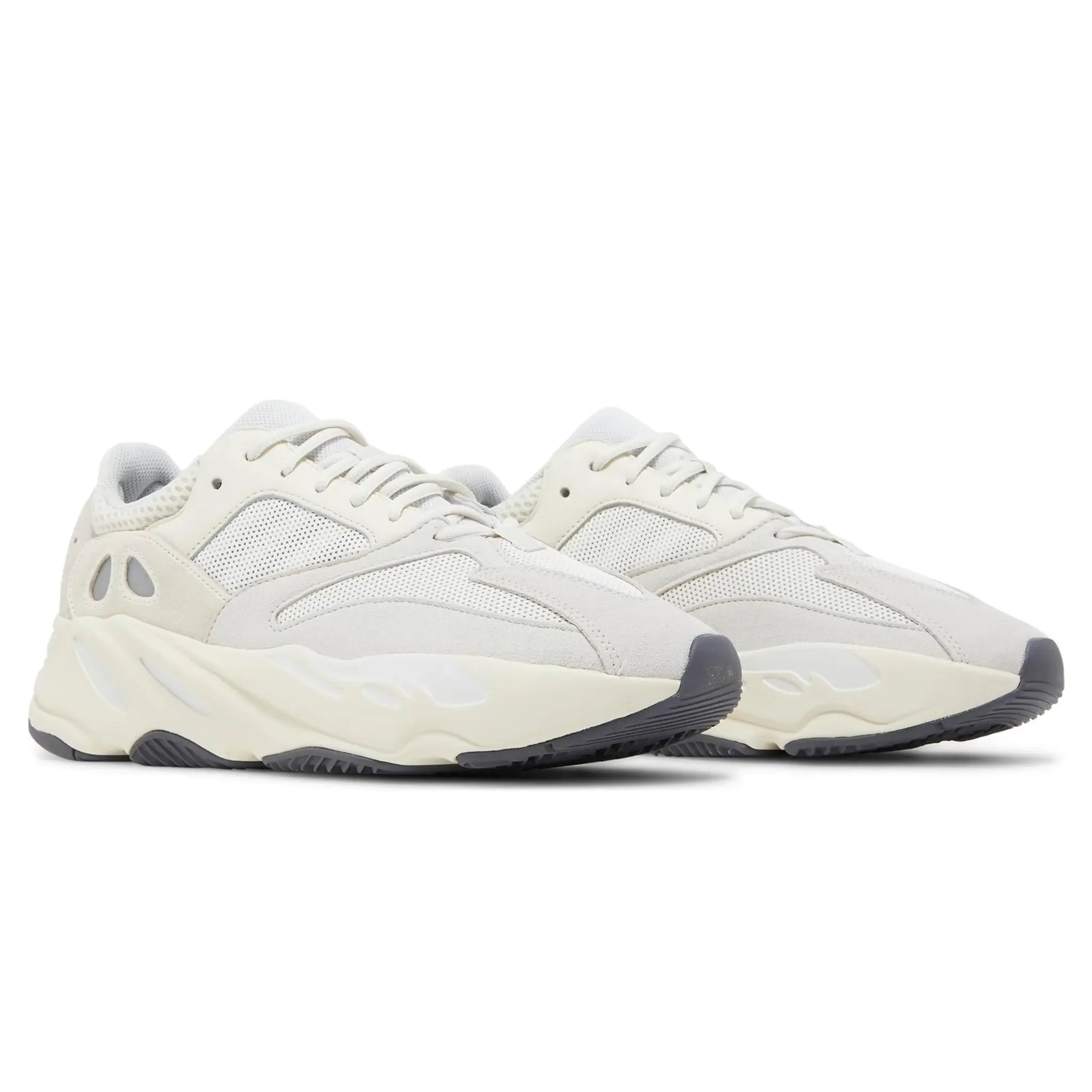 Adidas Yeezy Boost 700 Analog (2019/2023) – Beige - view 2