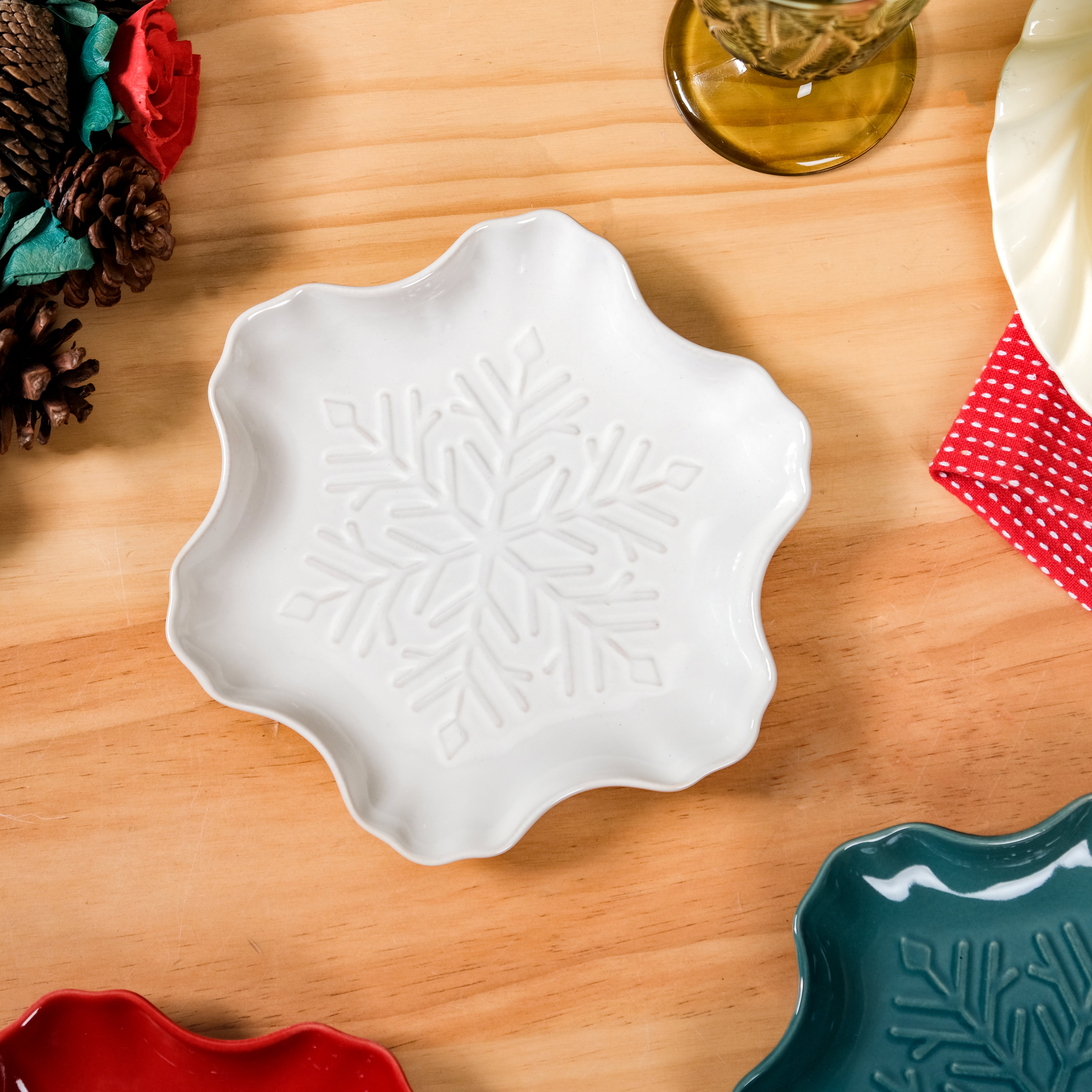 Nestasia Set Of 3 Snowflake Ceramic Snack Plates - view 6