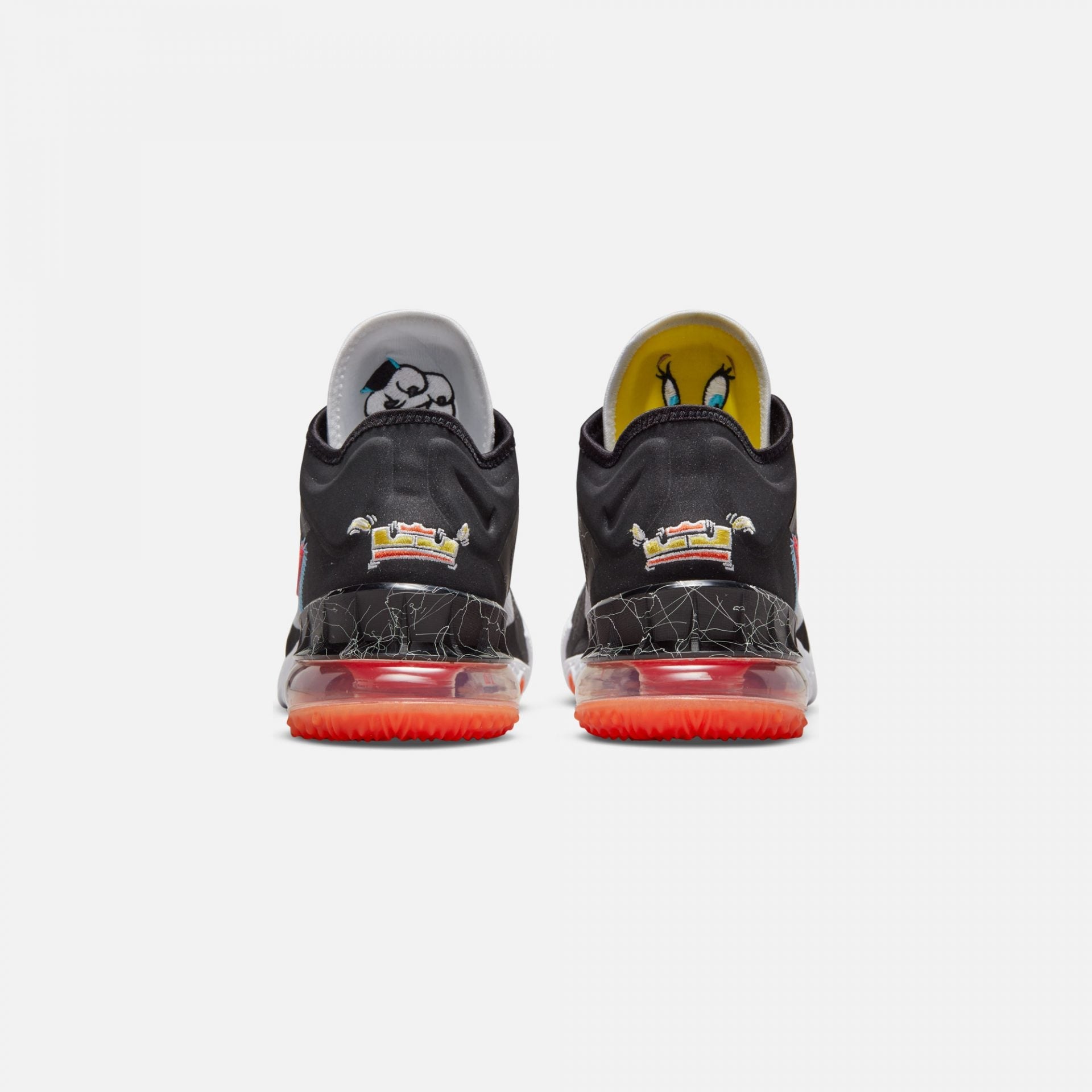 Nike | LEBRON 18 LOW SYLVESTER VS TWEETY - view 3