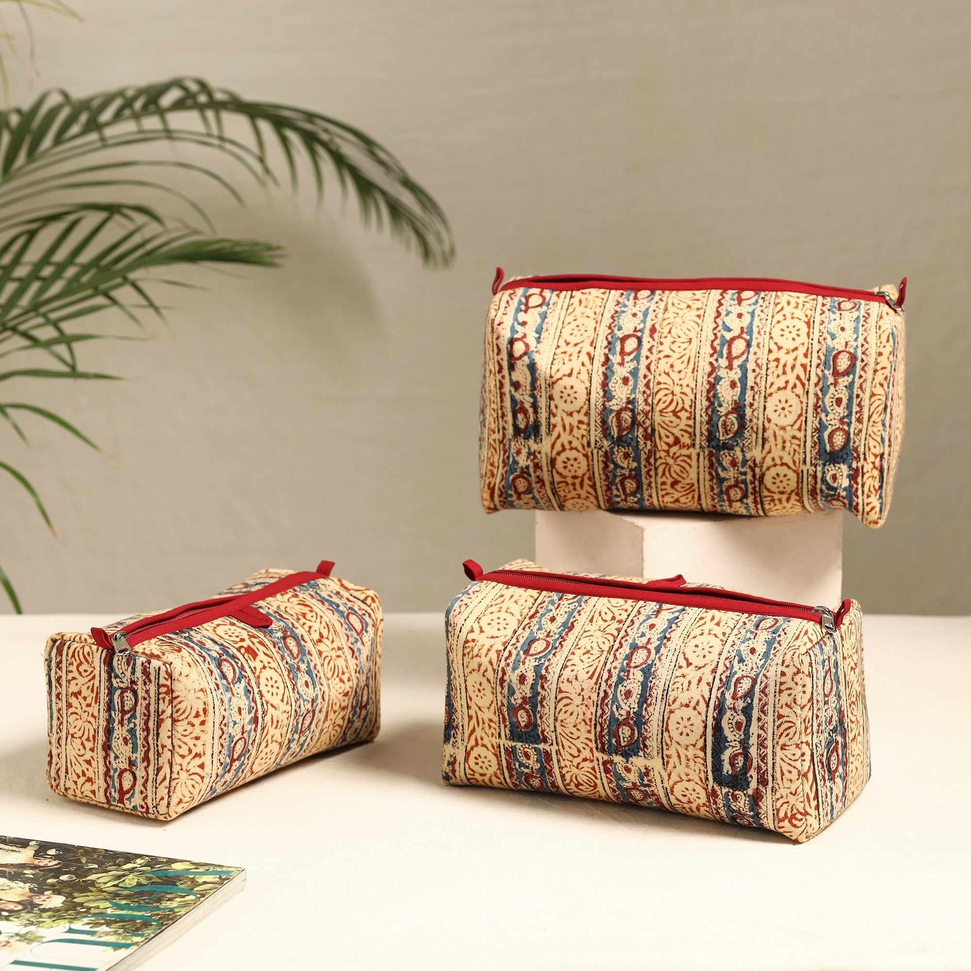 ITOKRI CRAFTS INITIATIVE Beige - Handmade Cotton Toiletry Bags (Set of 3) 44