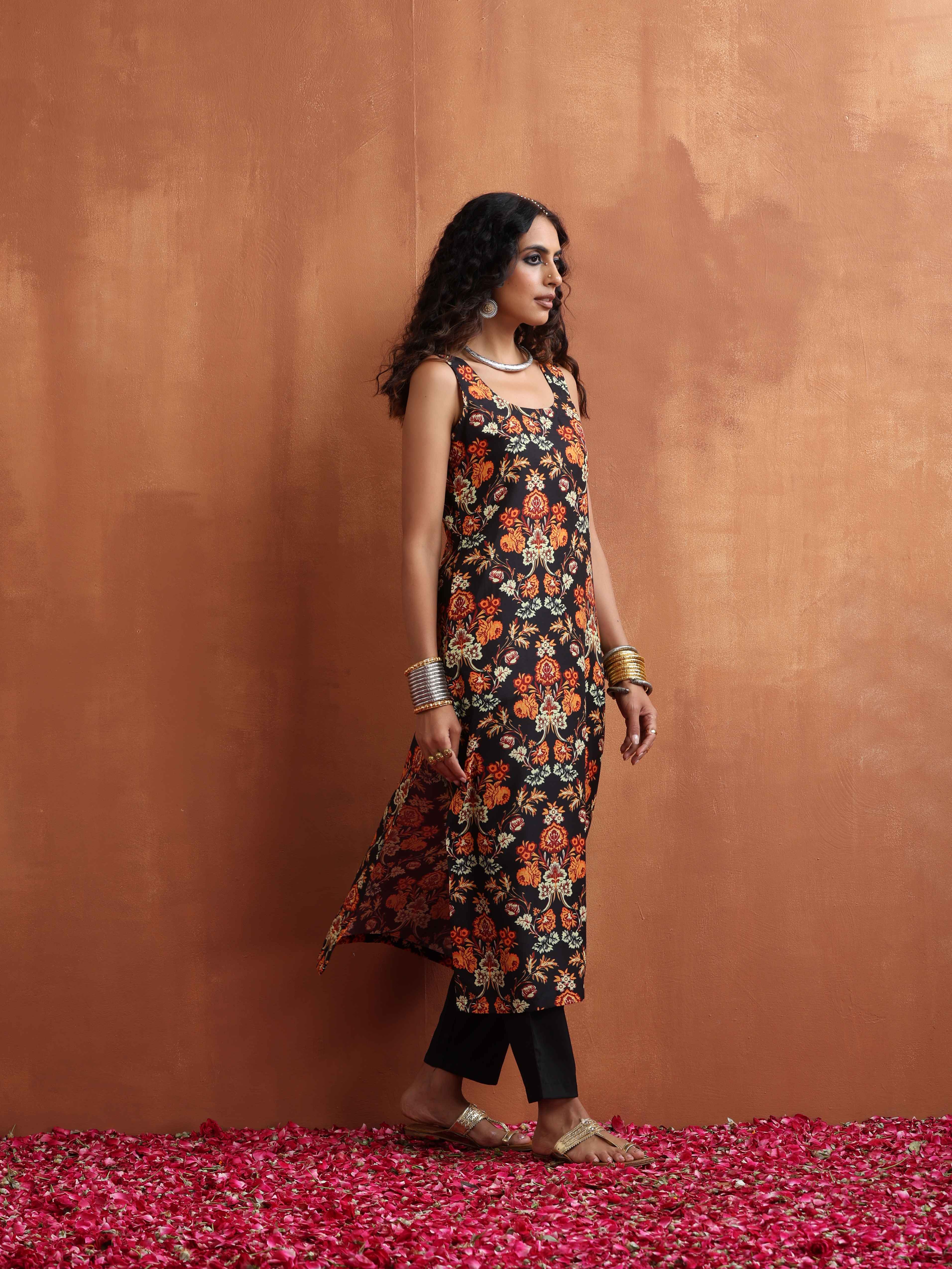 trueBrowns Black Print Straight Kurta Set - view 3