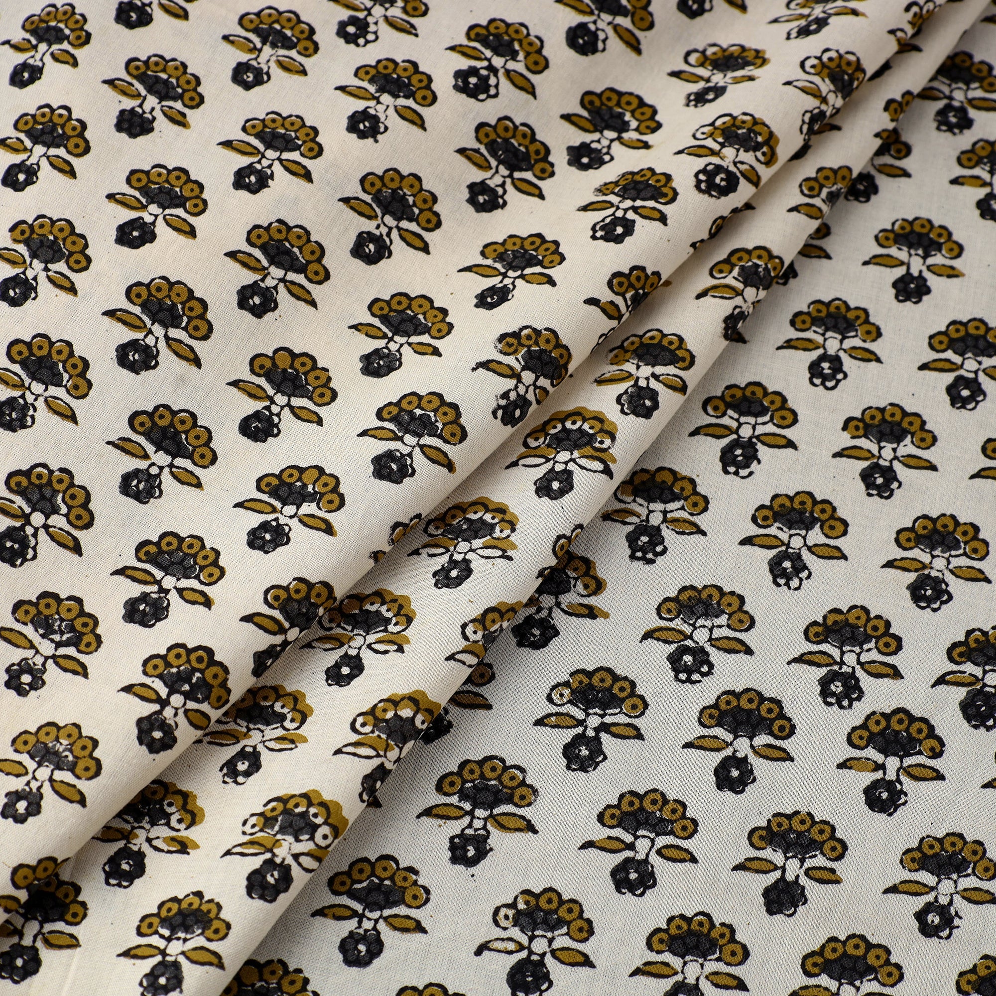 BAGRU DABU PRINTS Beige - Block Printed Cotton Kalamkari Bagru Fabric 15 - view 2