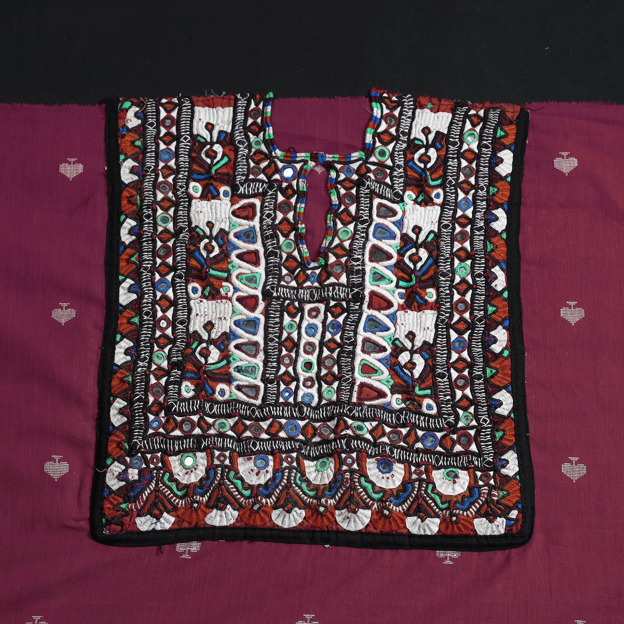 NOORI BAZAR Exclusive! Kutch Embroidery Work Cotton Kurta Material - 2.5 Meter - view 2