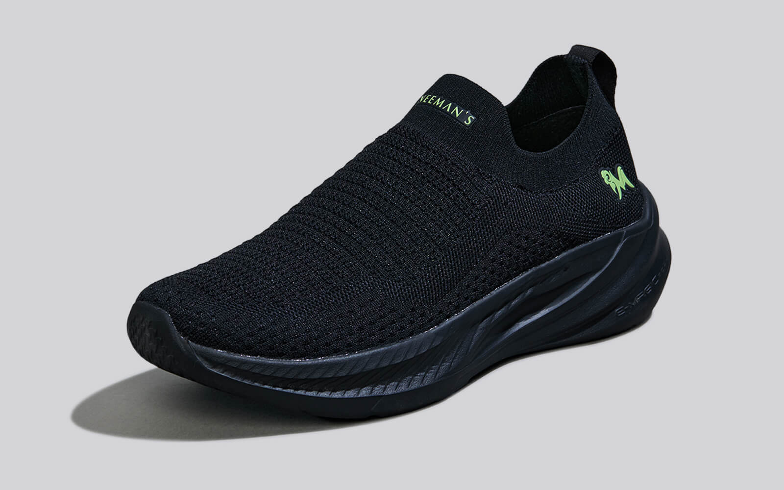 Neeman's Max Cushy Slip Ons : Black