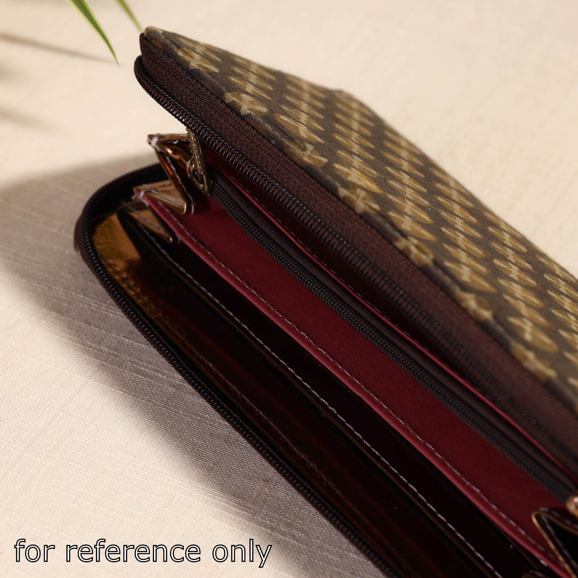 ITOKRI CRAFTS INITIATIVE Brown - Handcrafted Block Printed Fabric Clutch Wallet - view 3