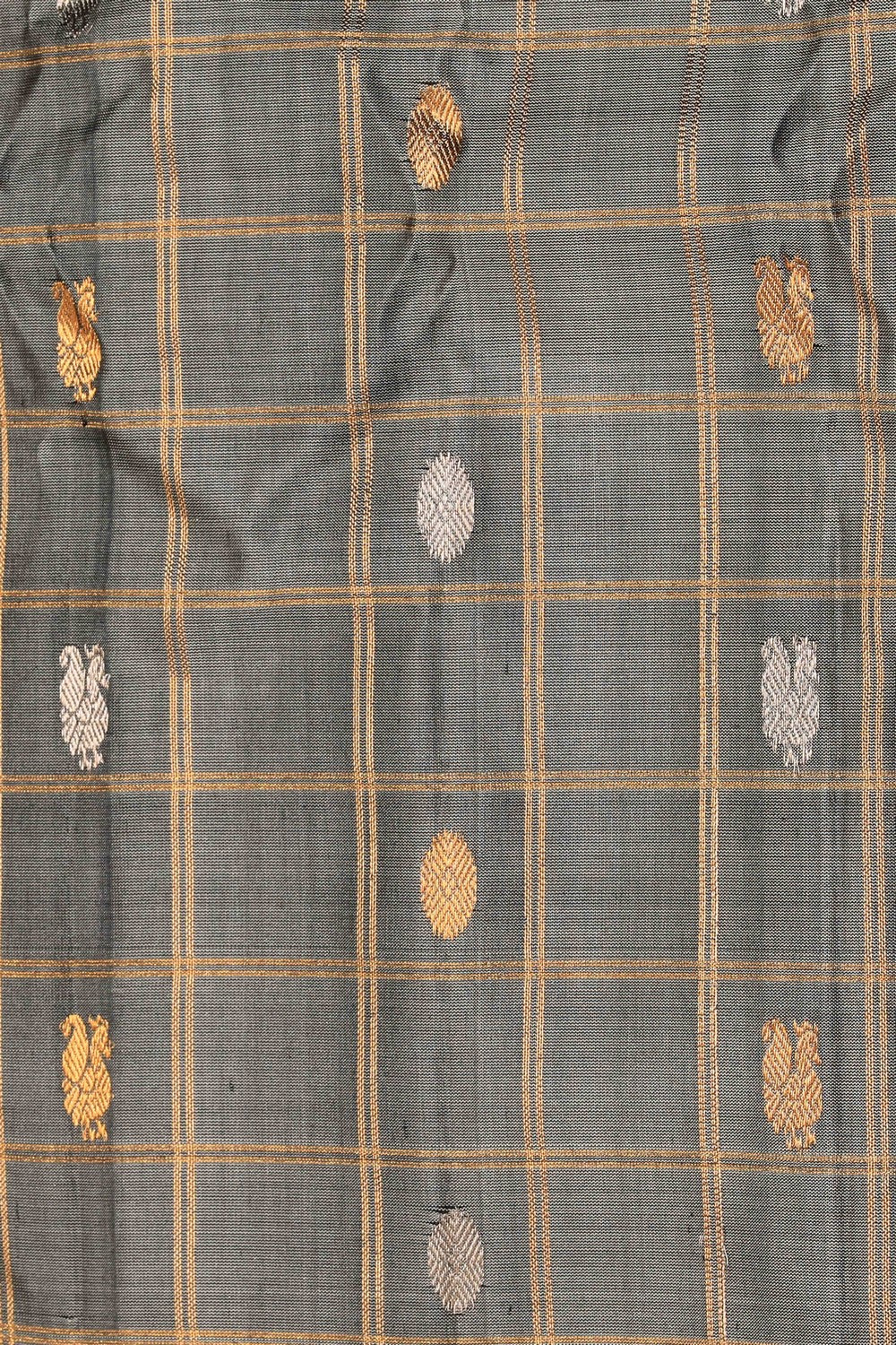 Kalanjali Gadwal Silk Grey Saree – Women's - view 2
