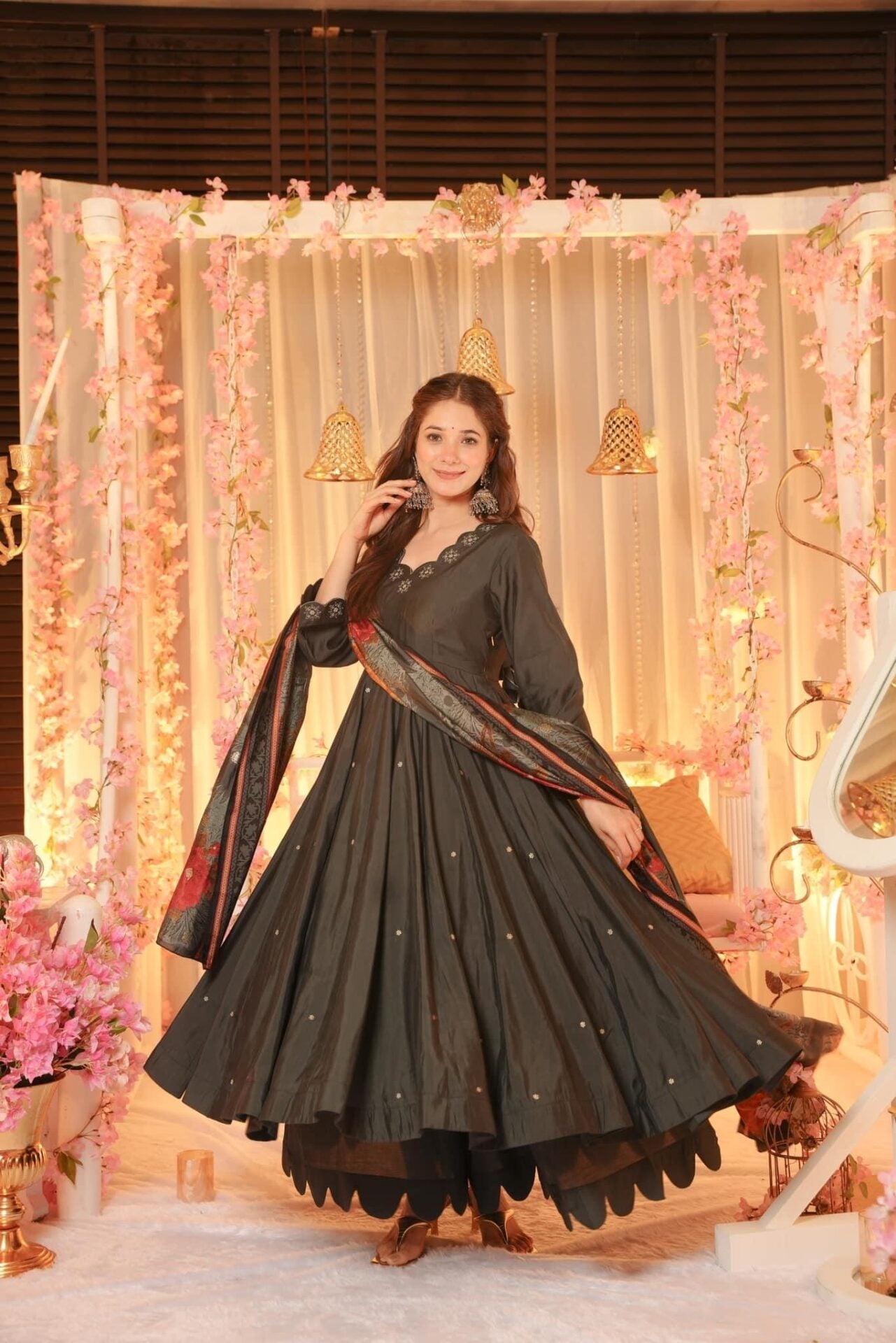 Idaho-o Charcoal Veil muslin suit set