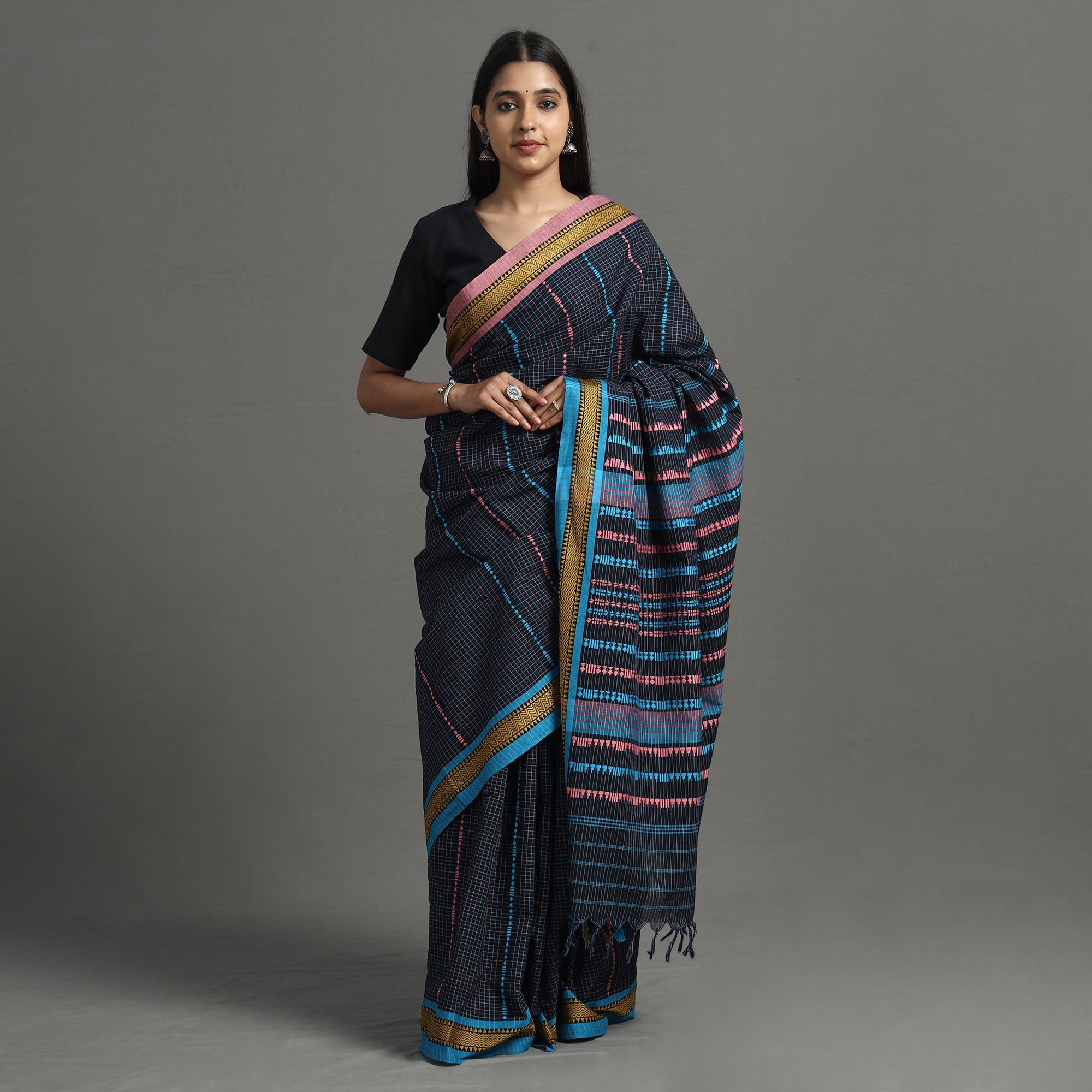 SASHA Black - Begampuri Handloom Cotton Saree