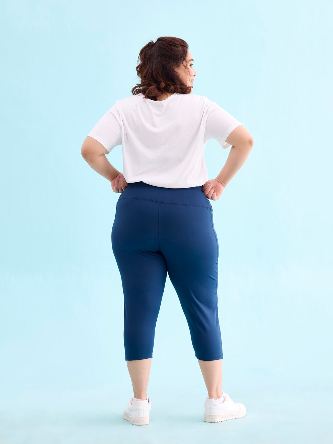 Go Colors Women Solid Teal High Rise Training Capri - view 4