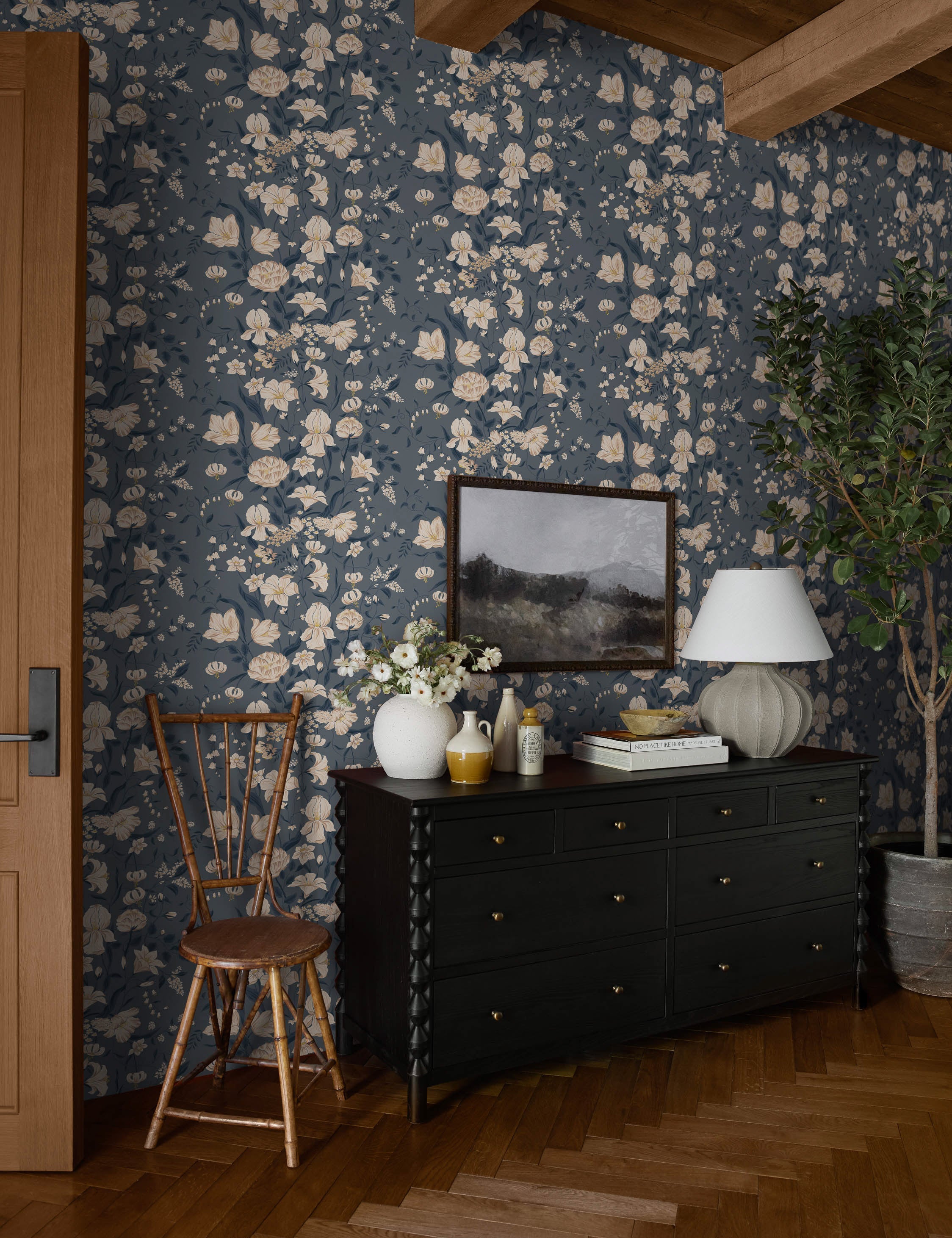 Lulu and Georgia Scalamandre Karins Buckett Wallpaper by Sandberg - view 8