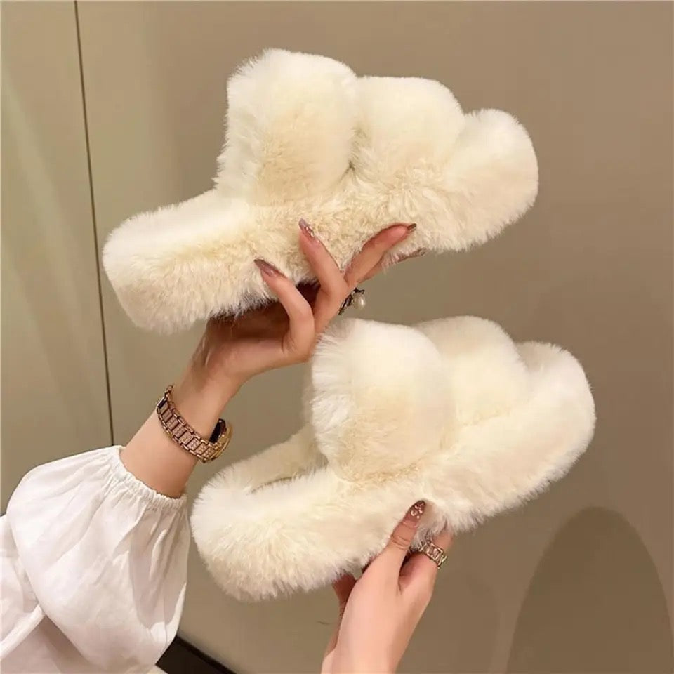 Alamode By Akanksha Mia Cute Fuzzy Slippers in White
