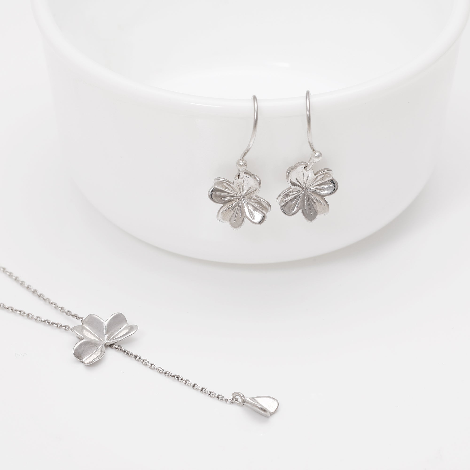 GIVA Jewellery Silver Falling Petal Necklace Set - view 2