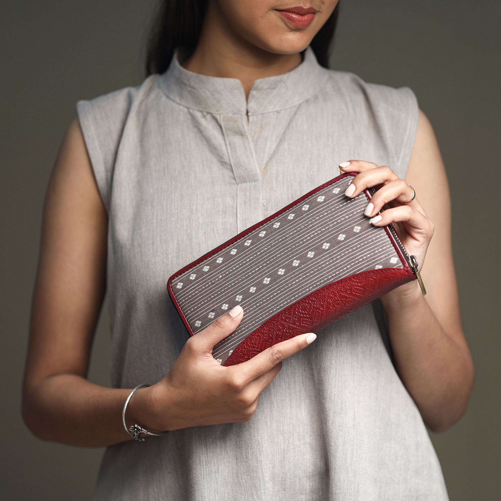 ASALKAAR Brown - Handcrafted Jacquard Weave Leather Wallet