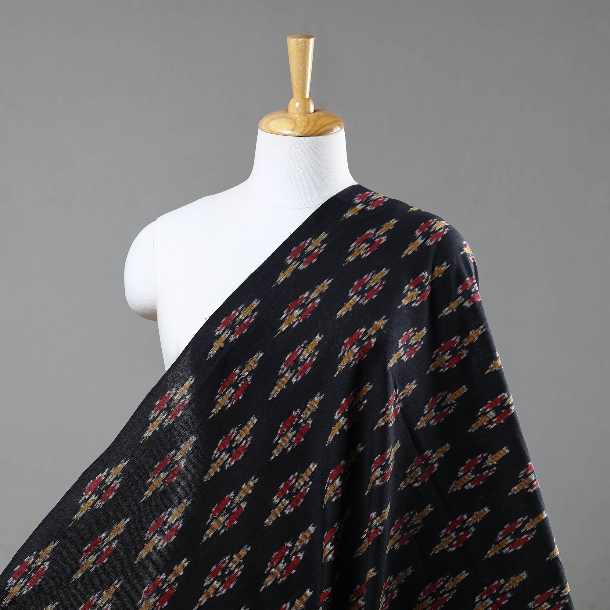IKAT WEAVES BY EDEM CHANDANA Black - Pure Cotton Pochampally Ikat Fabric 15