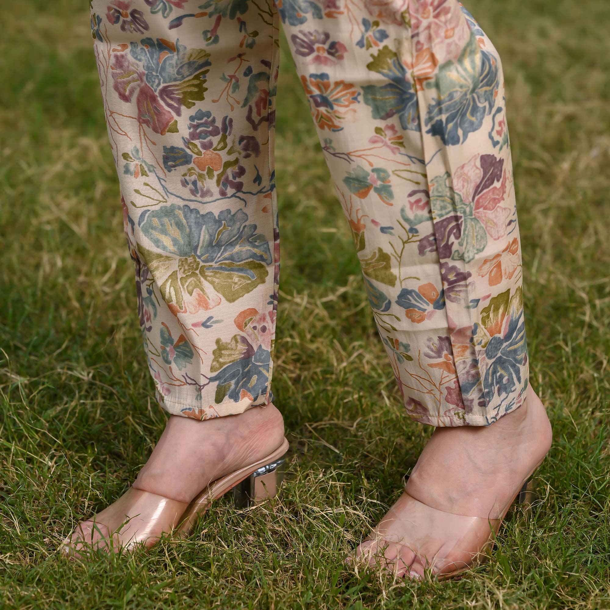 Peachmode Cream Floral Printed Muslin Co Ord Set - view 12