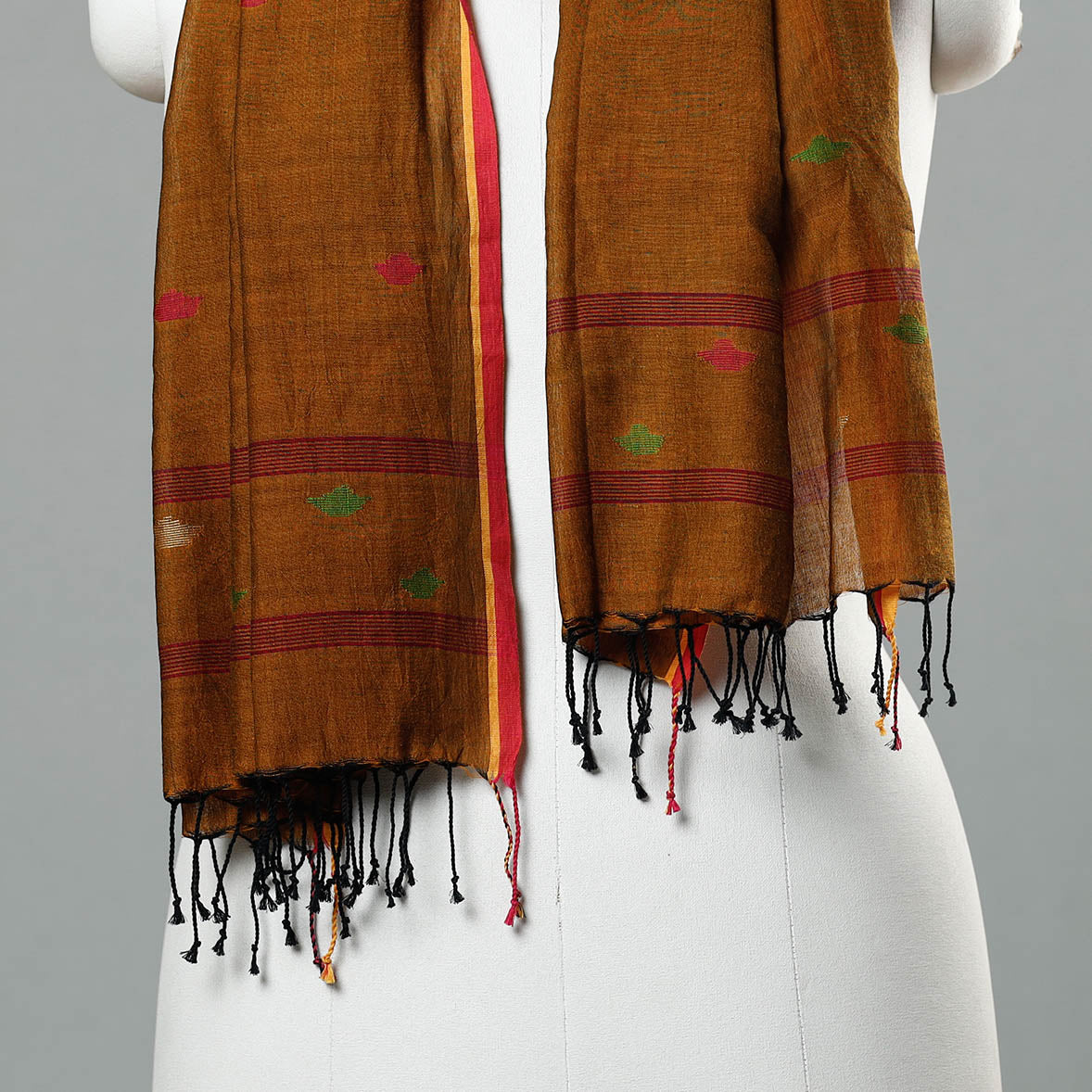 ALANKRITA Brown - Jamdani Handloom Cotton Stole with Tassels - view 3