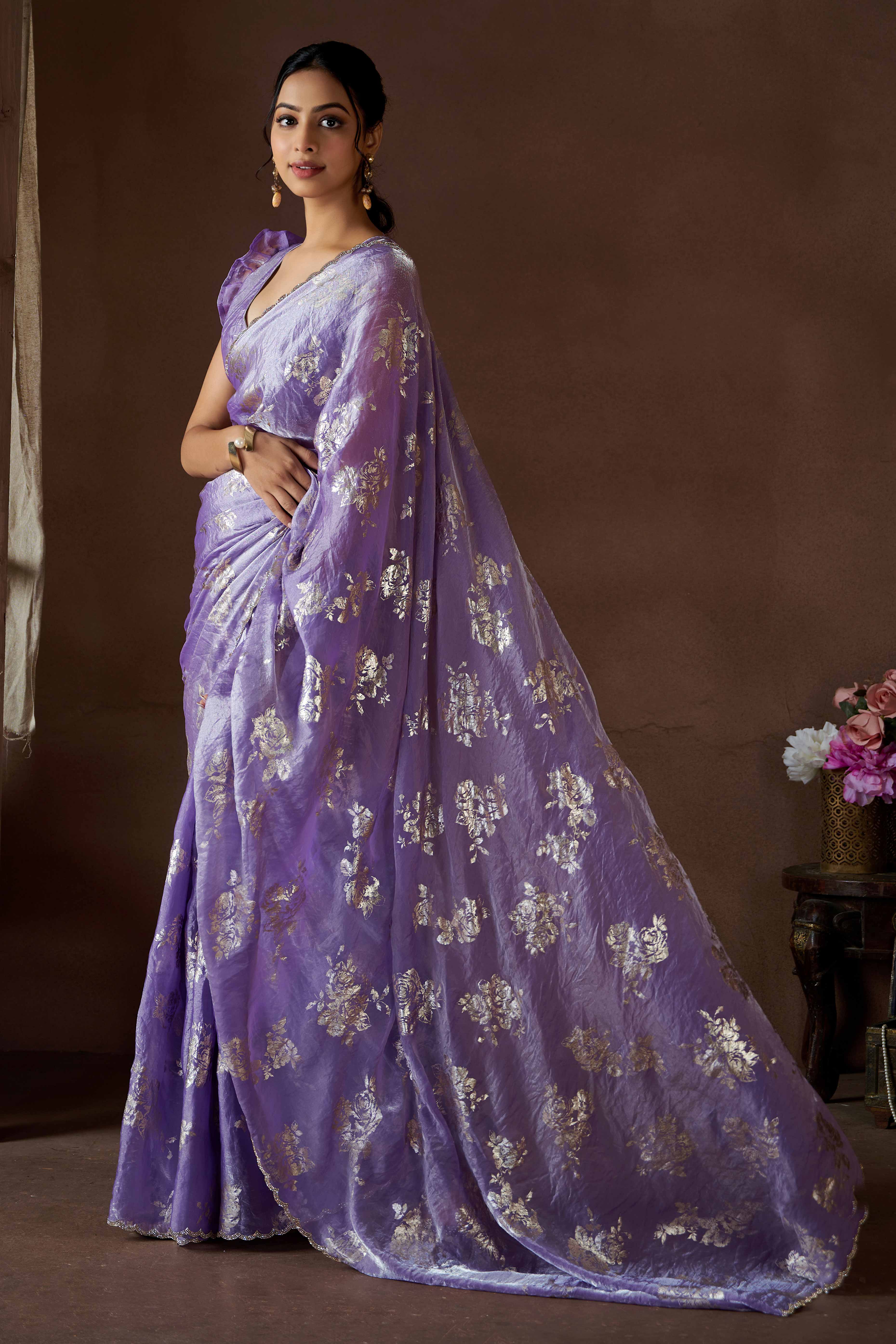 Peachmode Lavender Floral Foil Printed Satin Silk Saree With Zarkan Border - view 3