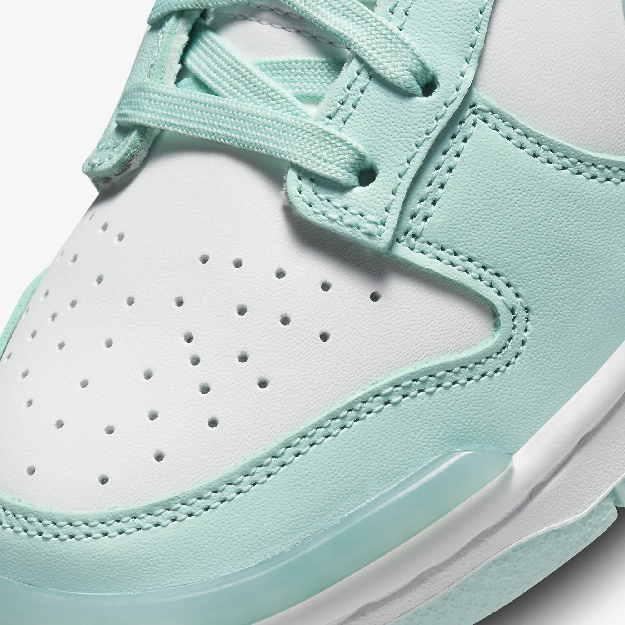 Nike | DUNK LOW TWIST { SUMMIT WHITE/JADE ICE - view 3