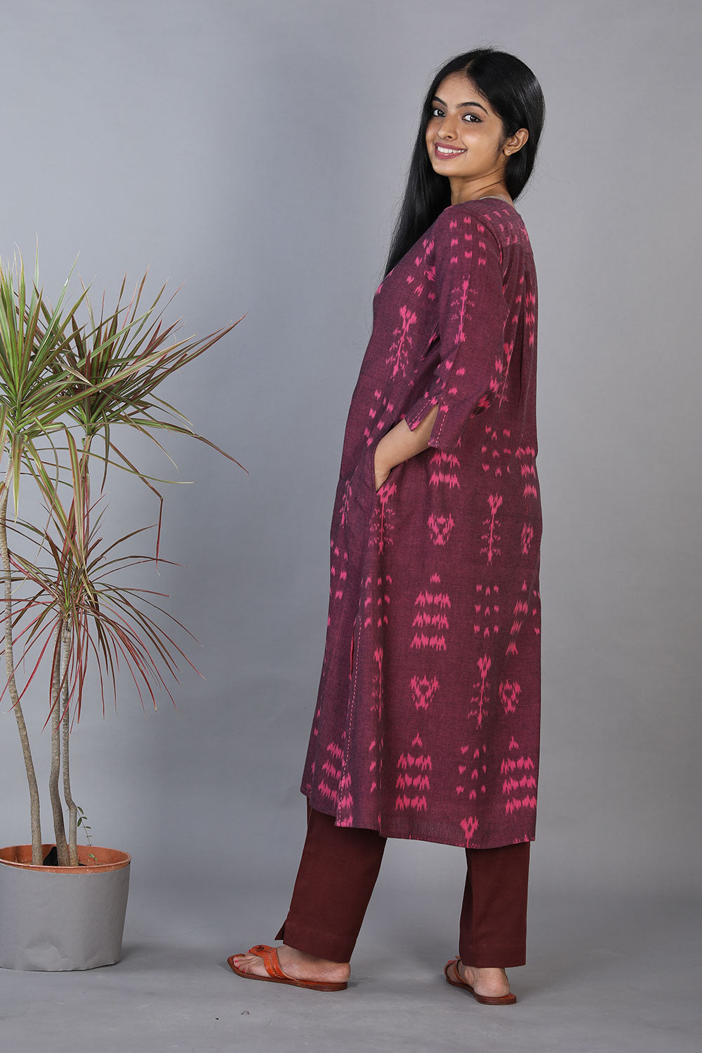 Kalanjali Ethnics Cotton pochampally ikkat kurta - view 8