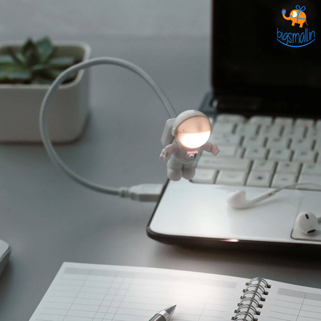 Porffitto Astronaut USB Night Light