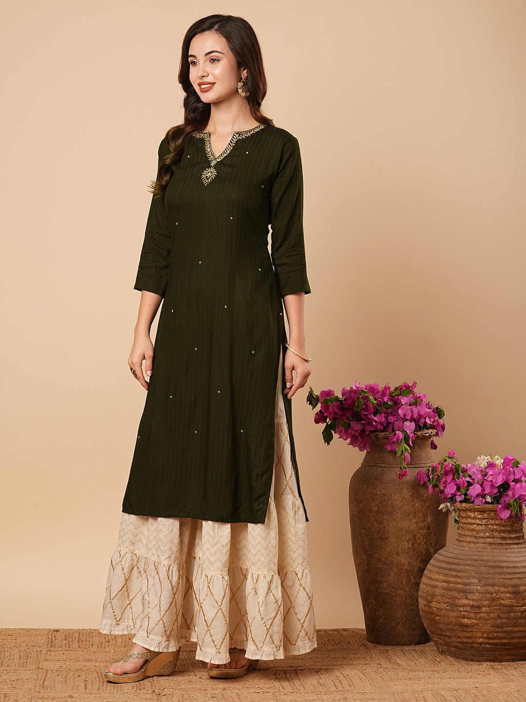 Fashor Ethnic Stripes Woven & Hand Embroidered Straight Fit Kurta - Olive Green - view 4