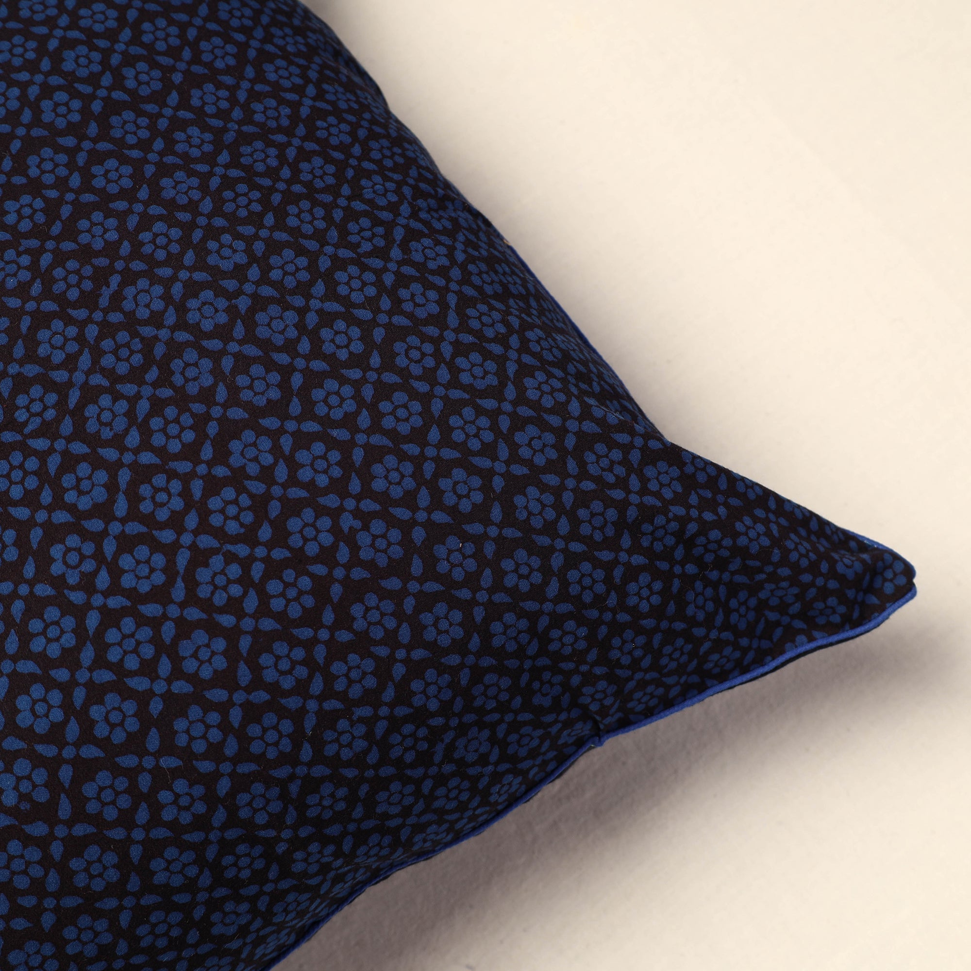 NOORI BAZAR Blue - Bagh Block Printed Cotton Cushion Cover (16 x 16 in) 07 - view 2