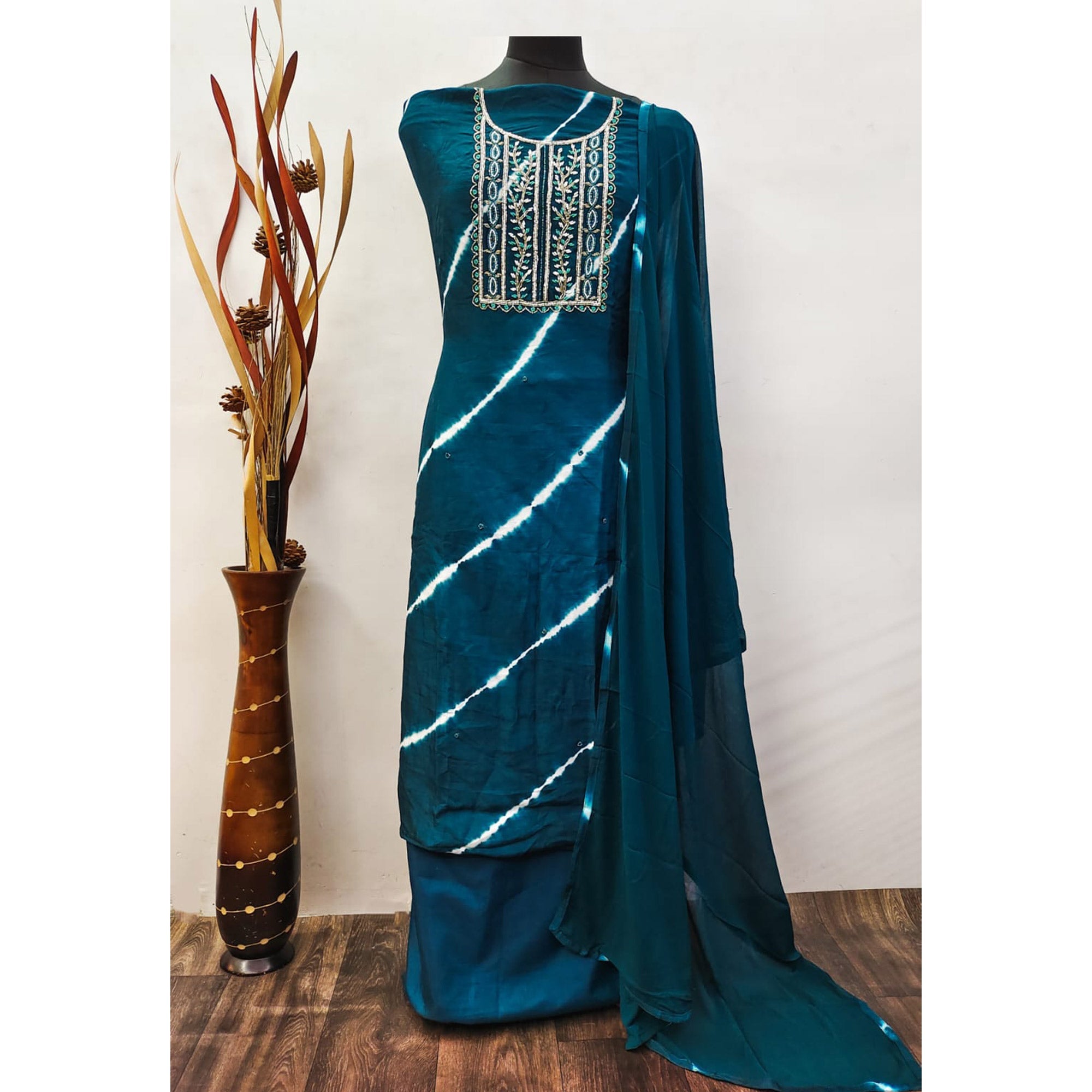 Peachmode Morpich Handwork Embroidery With Leheriya Printed Viscose Dress Material - view 3