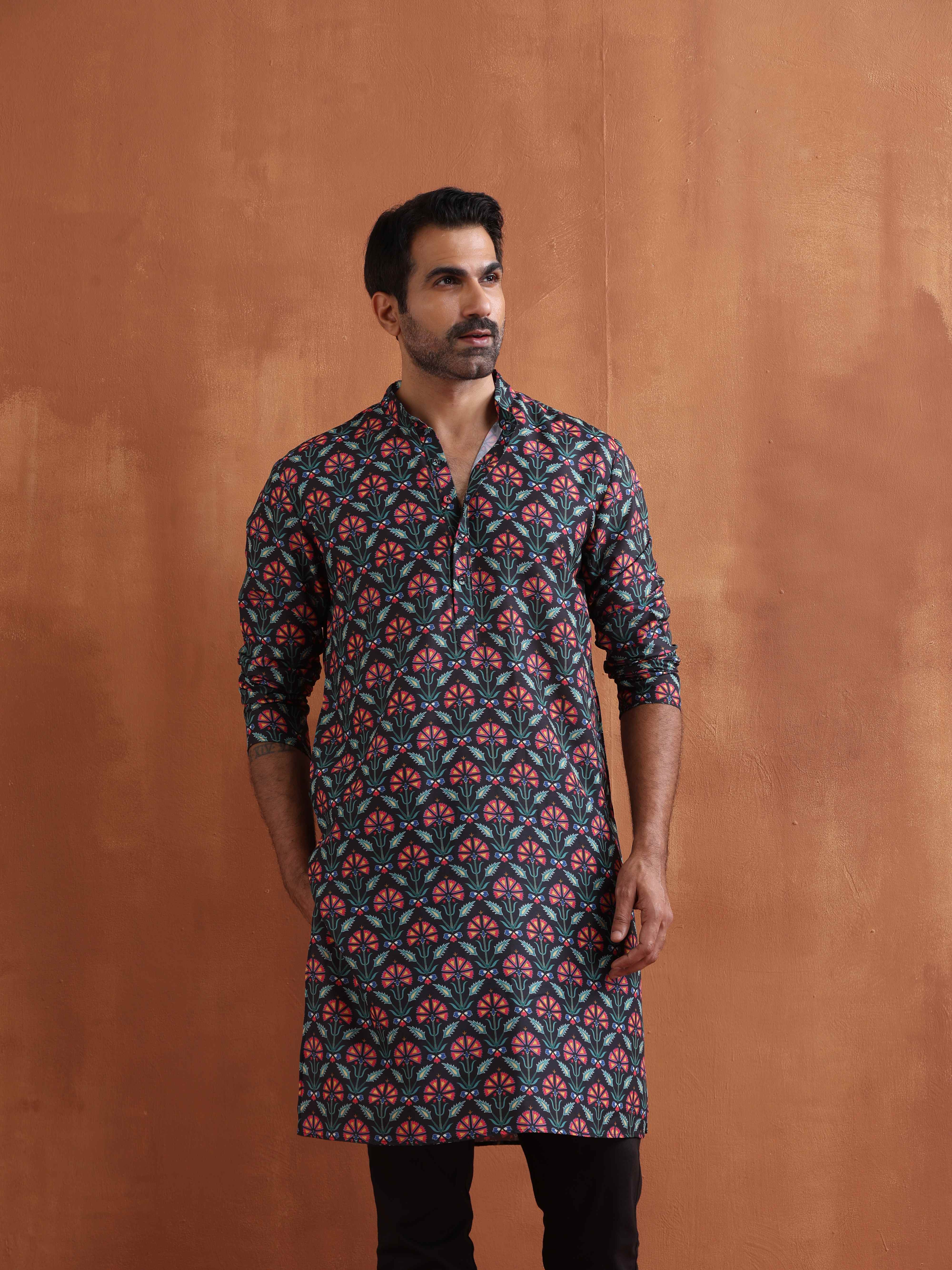 trueBrowns Men's Black printed Kurta - view 3