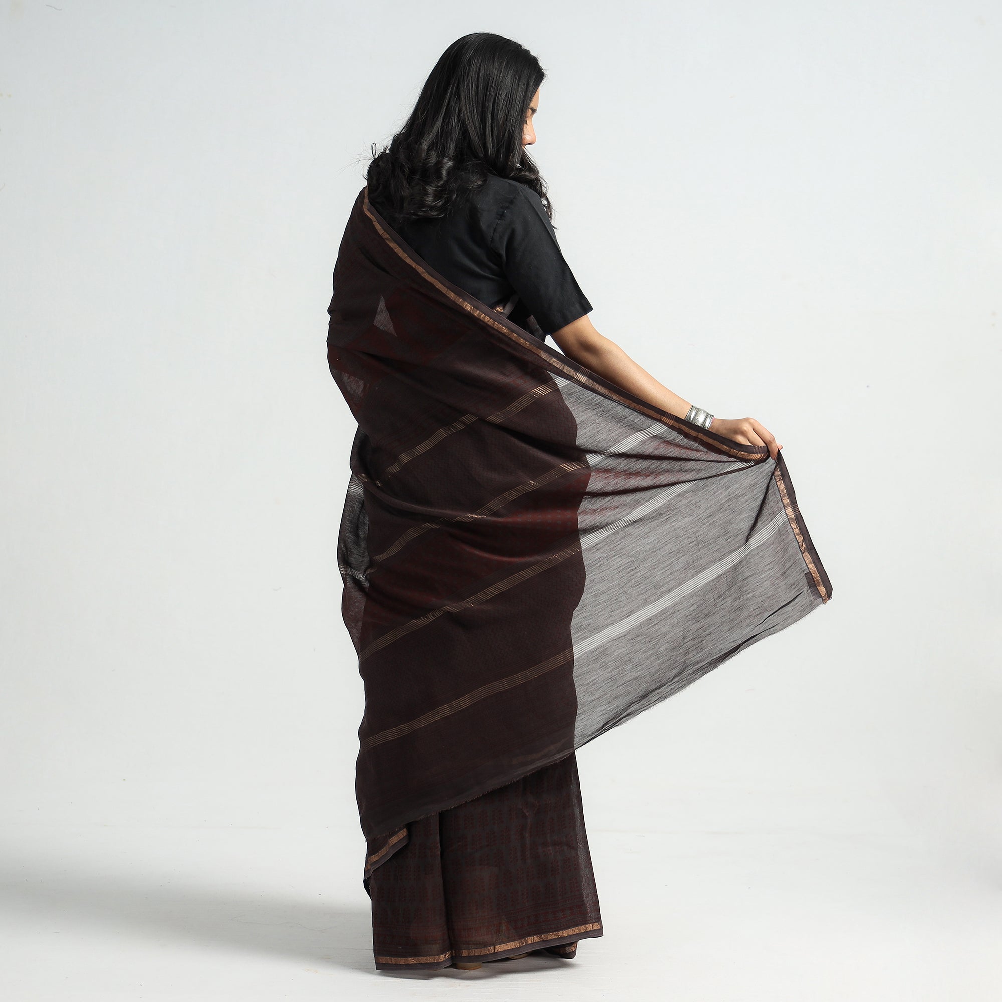 BAGH PRINTS BY MOHAMMED BILAL KHATRI Brown - Bagh Hand Block Printed Natural Dyed Chanderi Silk Saree - view 7