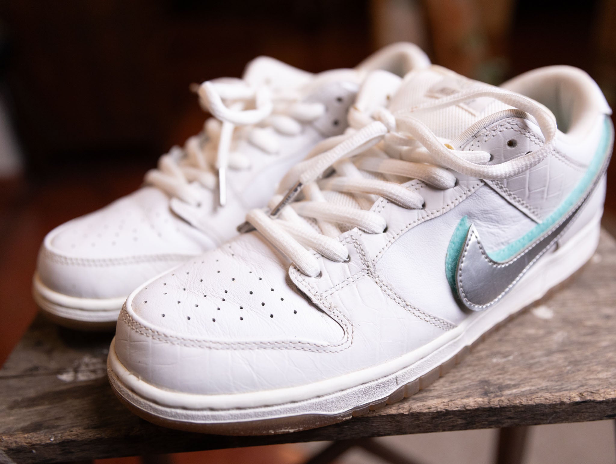 Nike SB Dunk Low x Diamond Supply Co. White Diamond - view 2