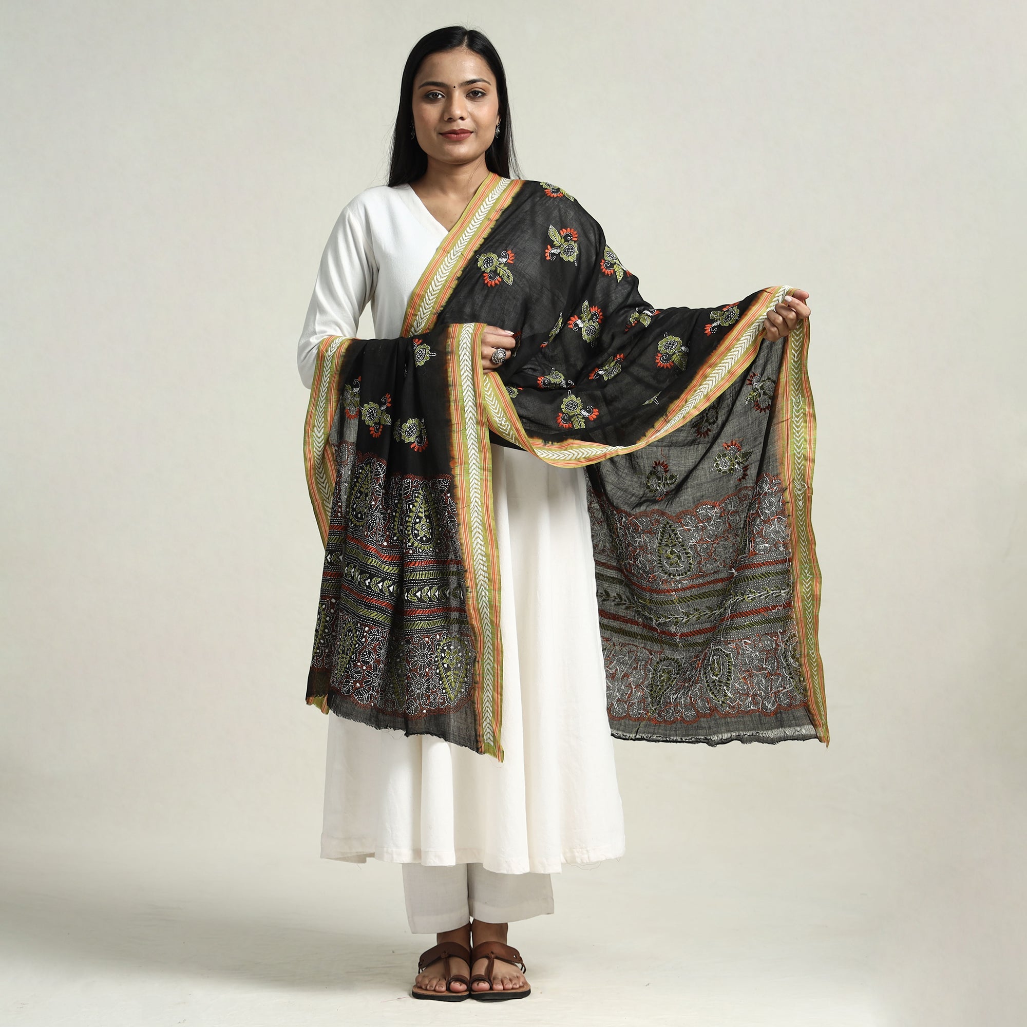 KHUSHBASH - HAPPY LOOM OF EAST Black - Bolpur Kantha Embroidery Cotton Handloom Dupatta with Tassels - view 2