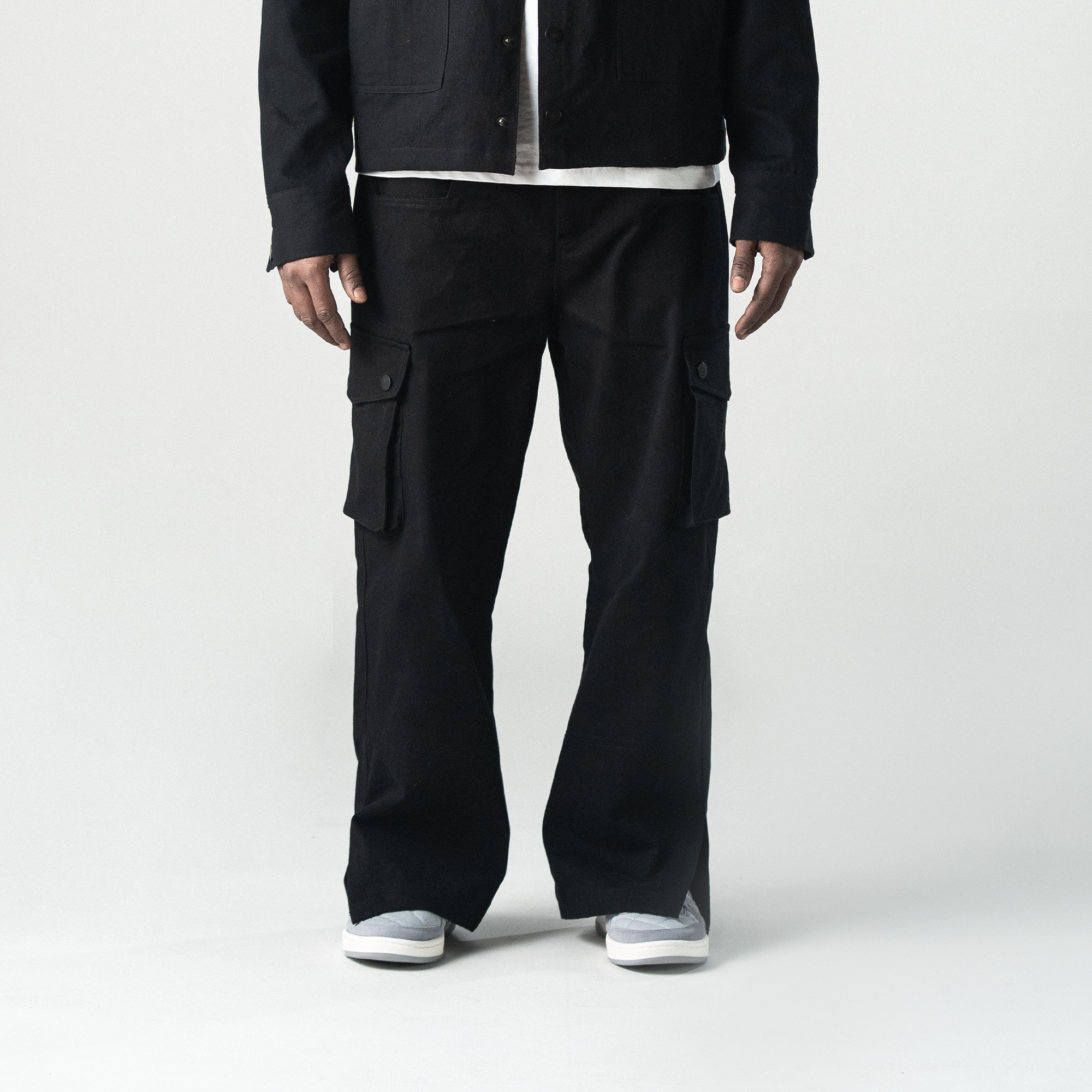 Superkicks | ESSENTIAL CARGO PANTS { BLACK