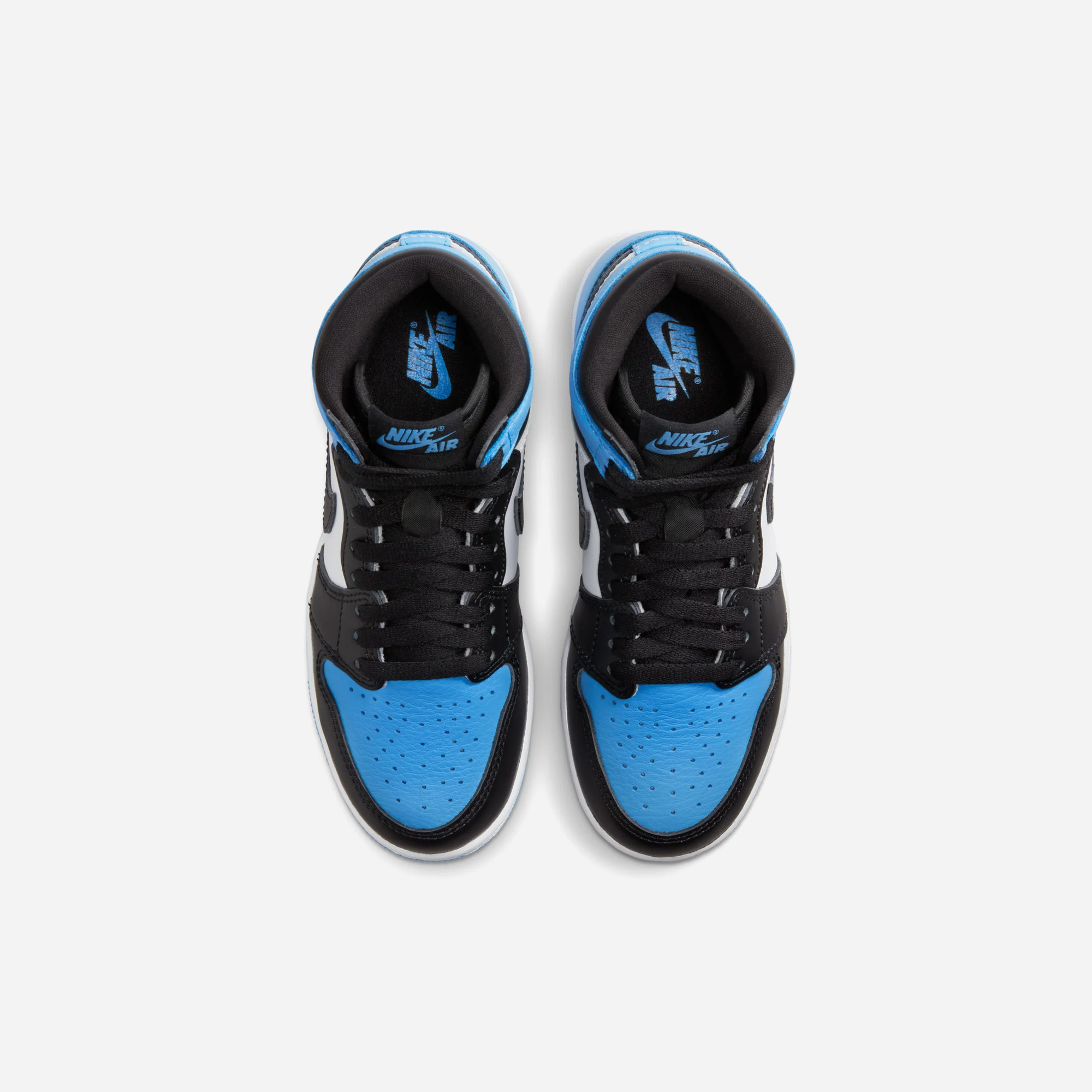 Nike Jordan 1 Retro High OG UNC Toe (GS) - view 2