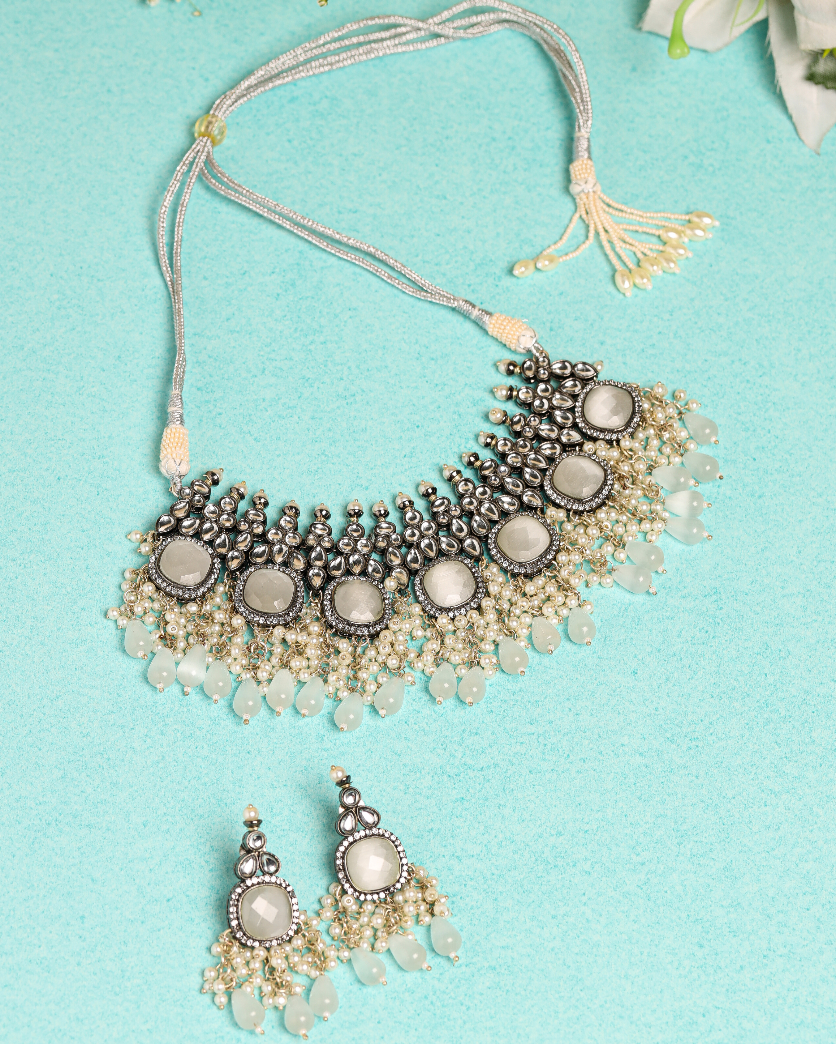 Aachho Vanilla Ice Handcrafted Necklace - view 2