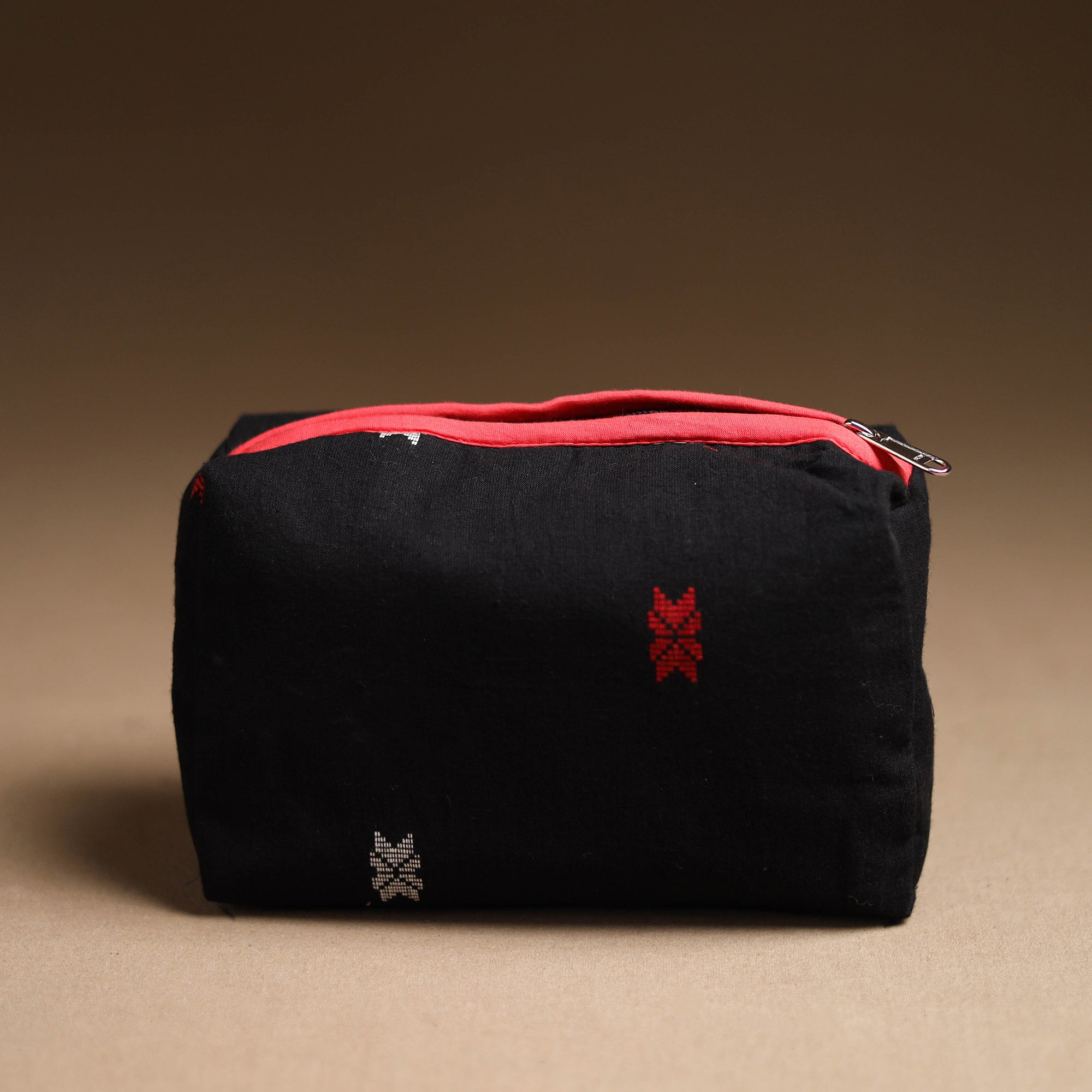 NOORI BAZAR Black - Handmade Cotton Toiletry Pouch 03