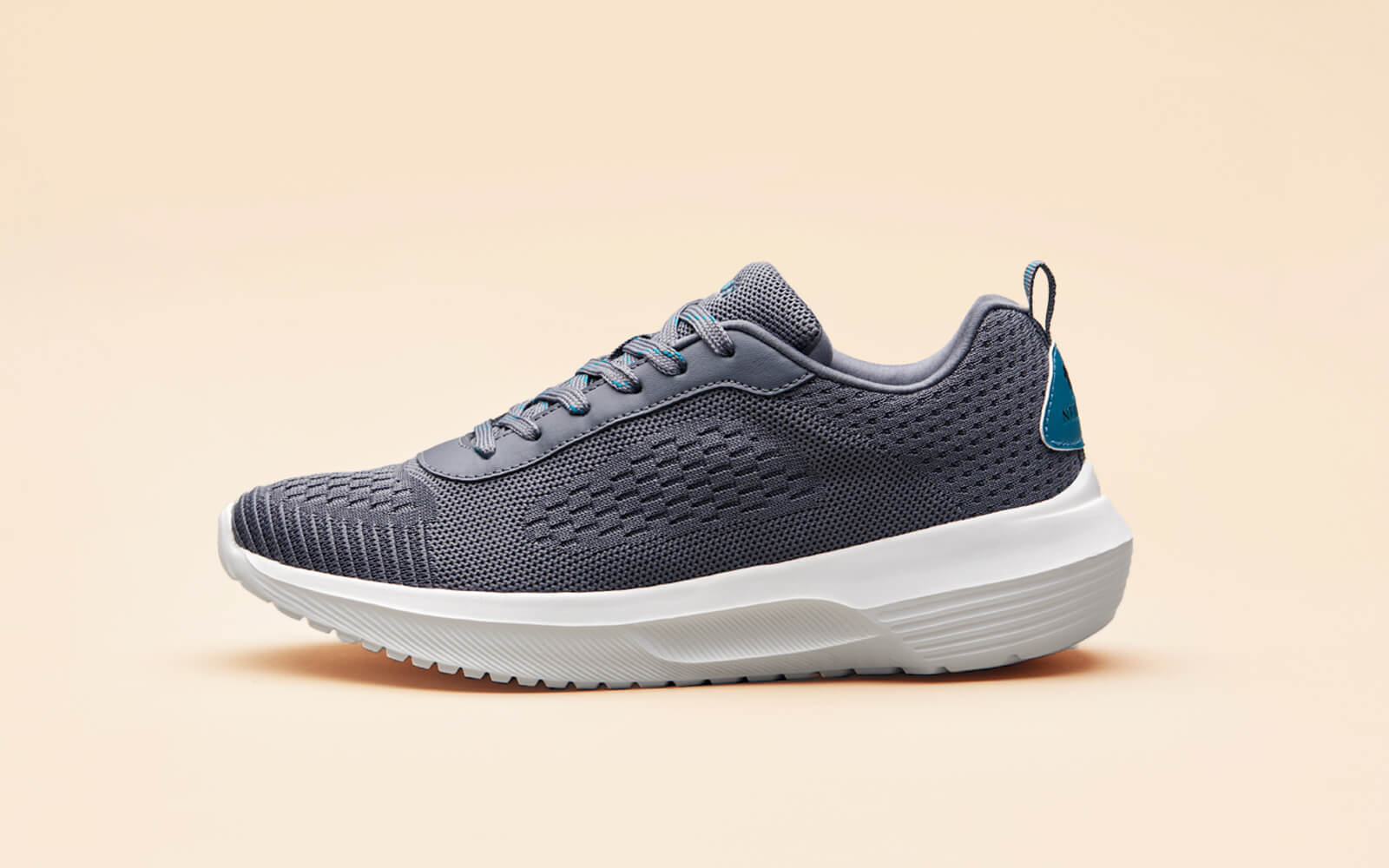 Neeman's Everyday Basic Sneakers : Pebble Grey