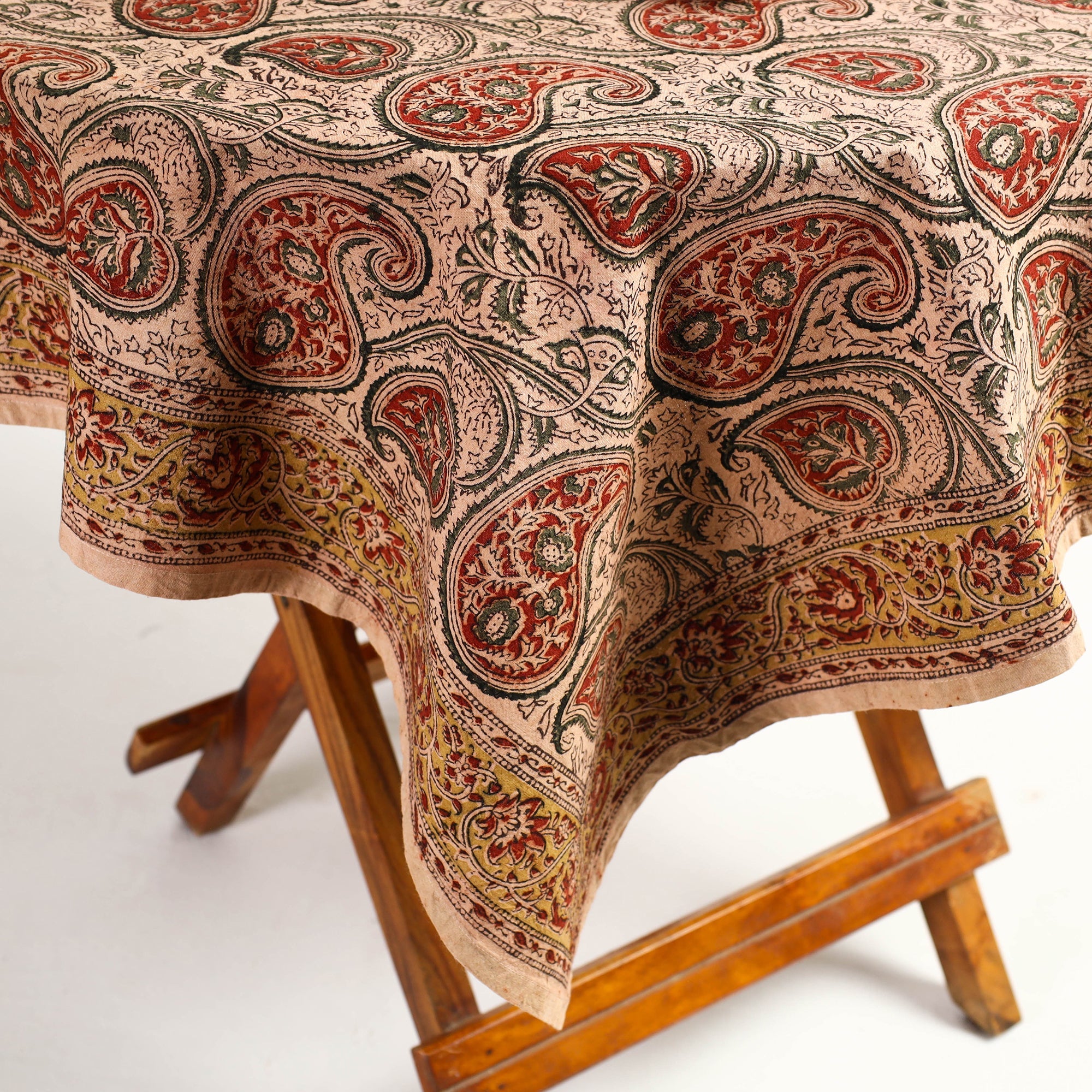 PITCHUKA SRINIVAS KALAMKARI PEDANA Beige - Original Pedana Kalamkari Block Printed Cotton Table Cover (46 x 43 in) - view 2