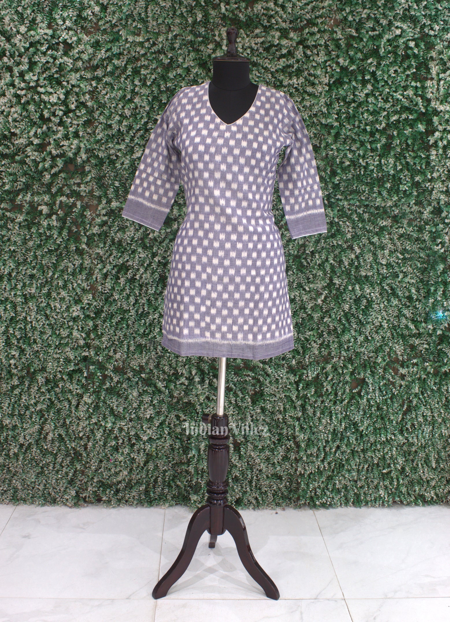 IndianVillèz Blue White Tipa Design Sambalpuri Odisha Ikat Cotton Short Kurti for Women
