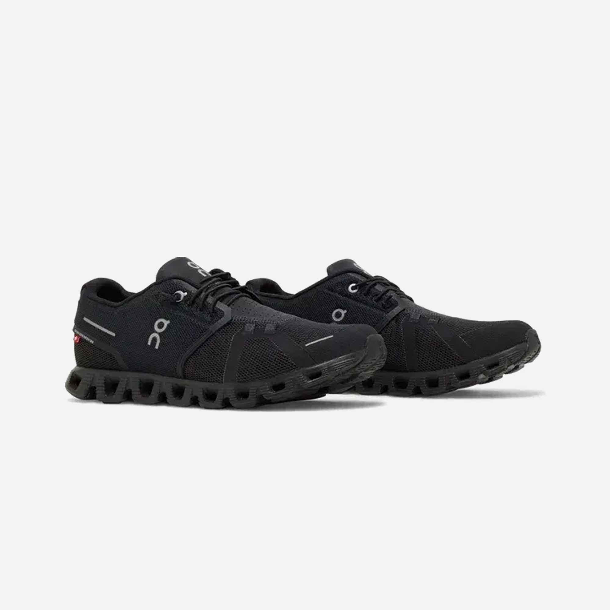 On Running Cloud 5 All Black - view 2