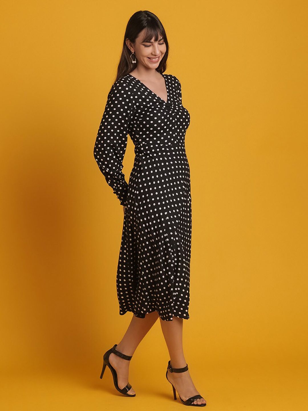 Freehand By The Indian Garage Co Women V Neck Polka Dot Dress
