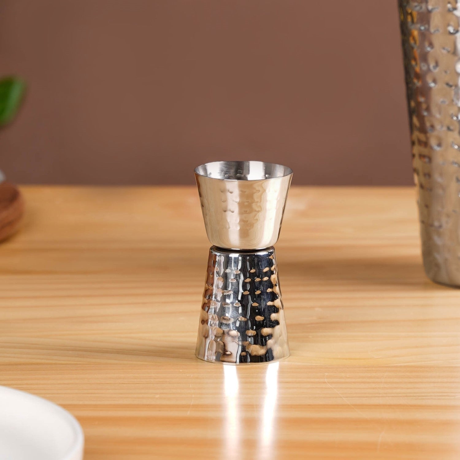 Nestasia Sleek Modern Cocktail Shaker And Peg Measurer Set - view 6