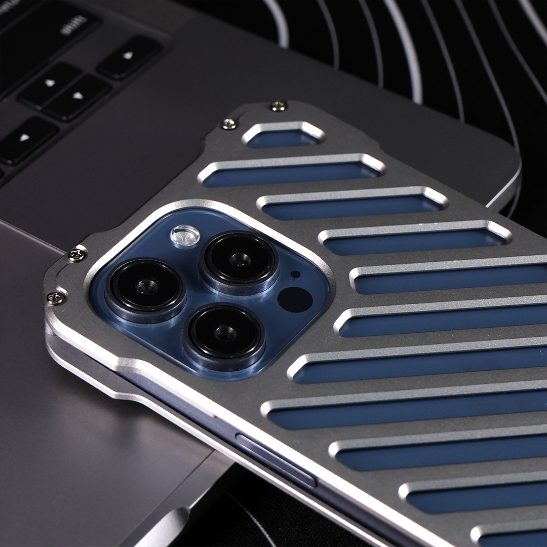 technoidtech IPhone 15 Pro Aluminum Alloy Metal Grill Case - view 3