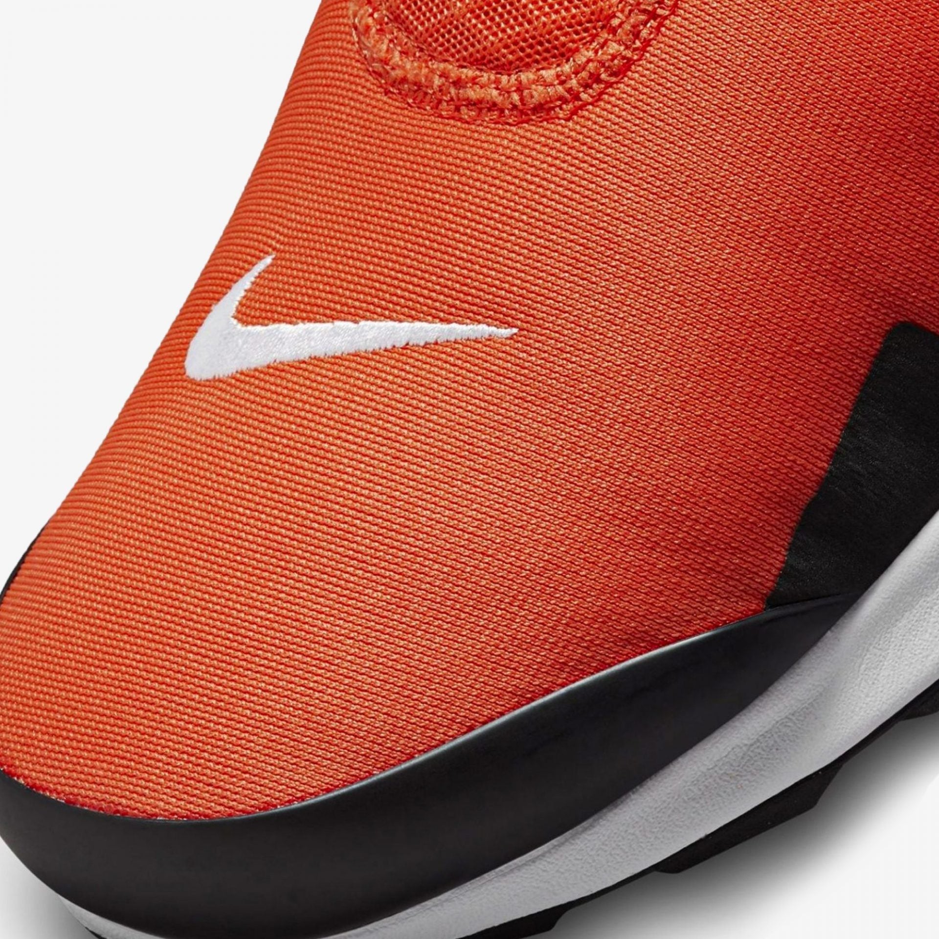 Nike | AIR PRESTO MID UTILITY { ORANGE - view 3