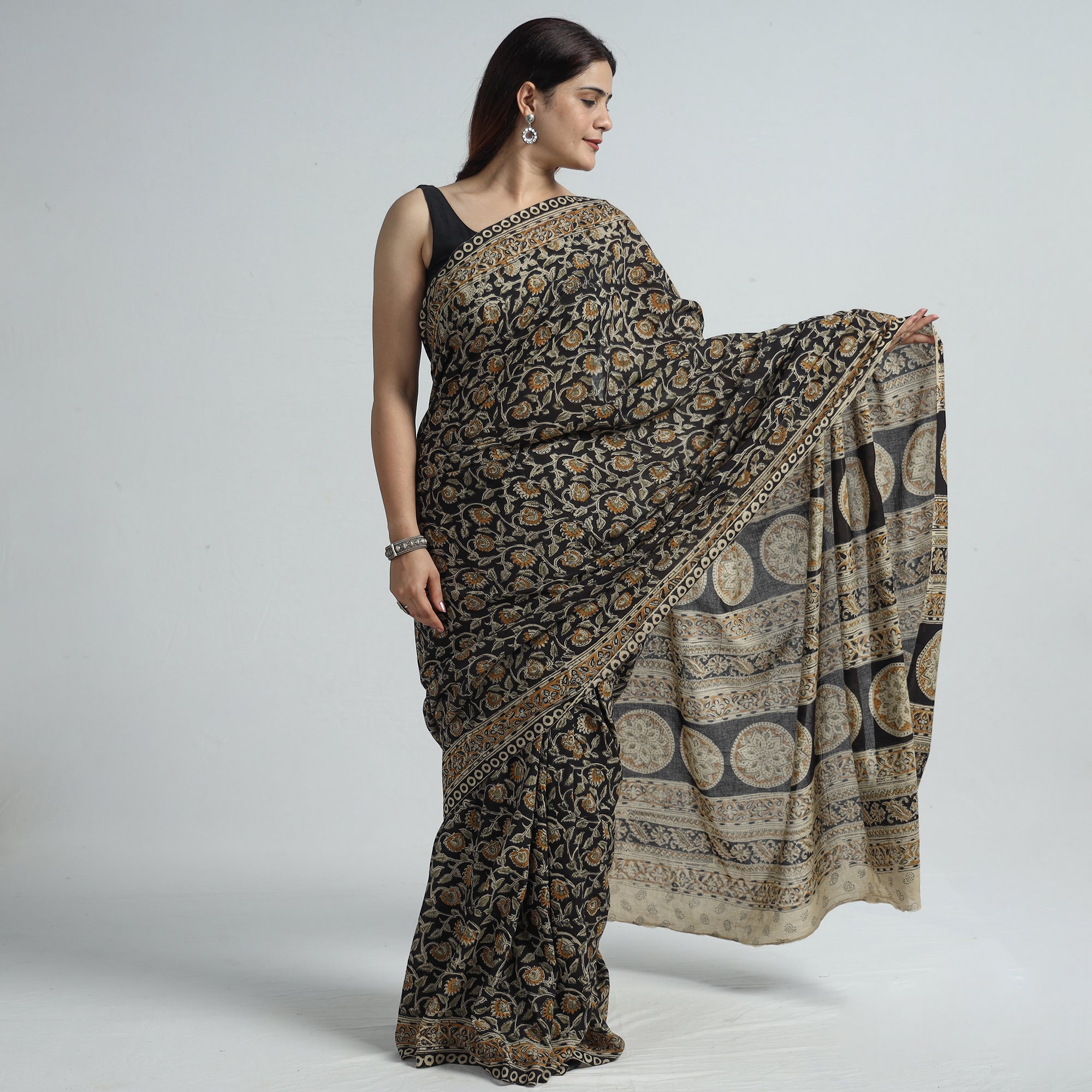 SOUTH KARGHA Black - Pedana Block Print Cotton Kalamkari Saree 07 - view 2