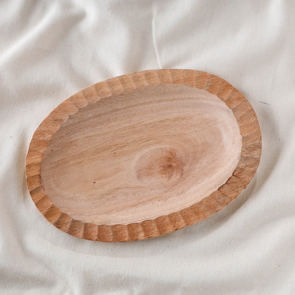 SASHA Beige - Hand Carved Natural Neem Wooden Oval Plate (9 x 6 in) - view 2